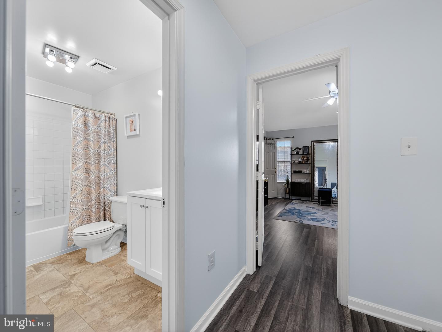 PARADISE - Residential Lease