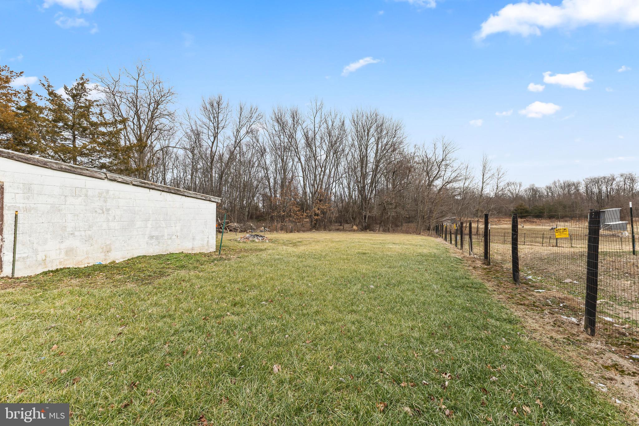 NONE, RURAL - Residential