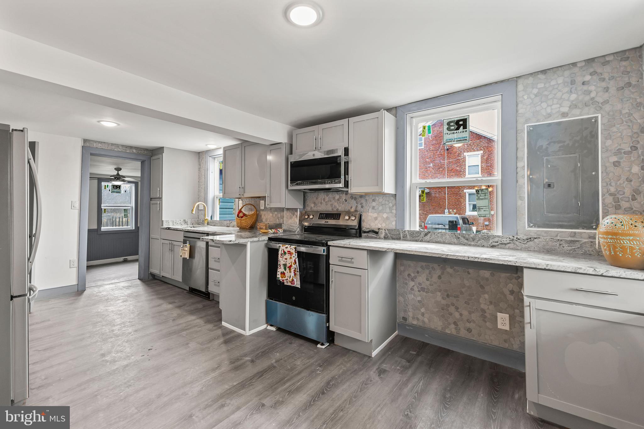 NONE, RURAL - Residential