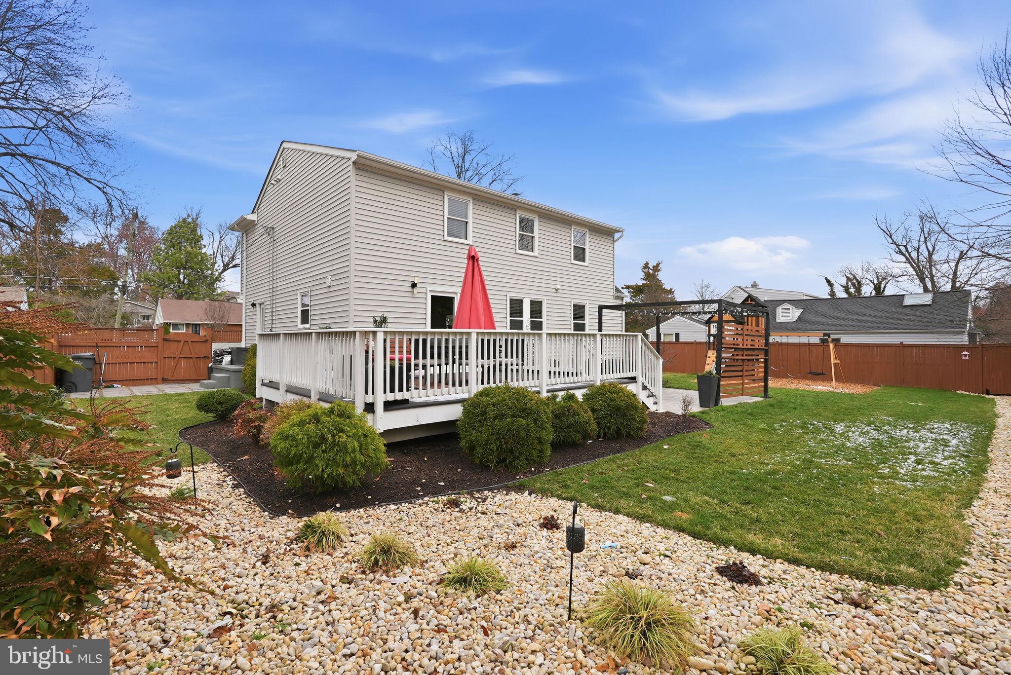 BROYHILL CREST - Residential