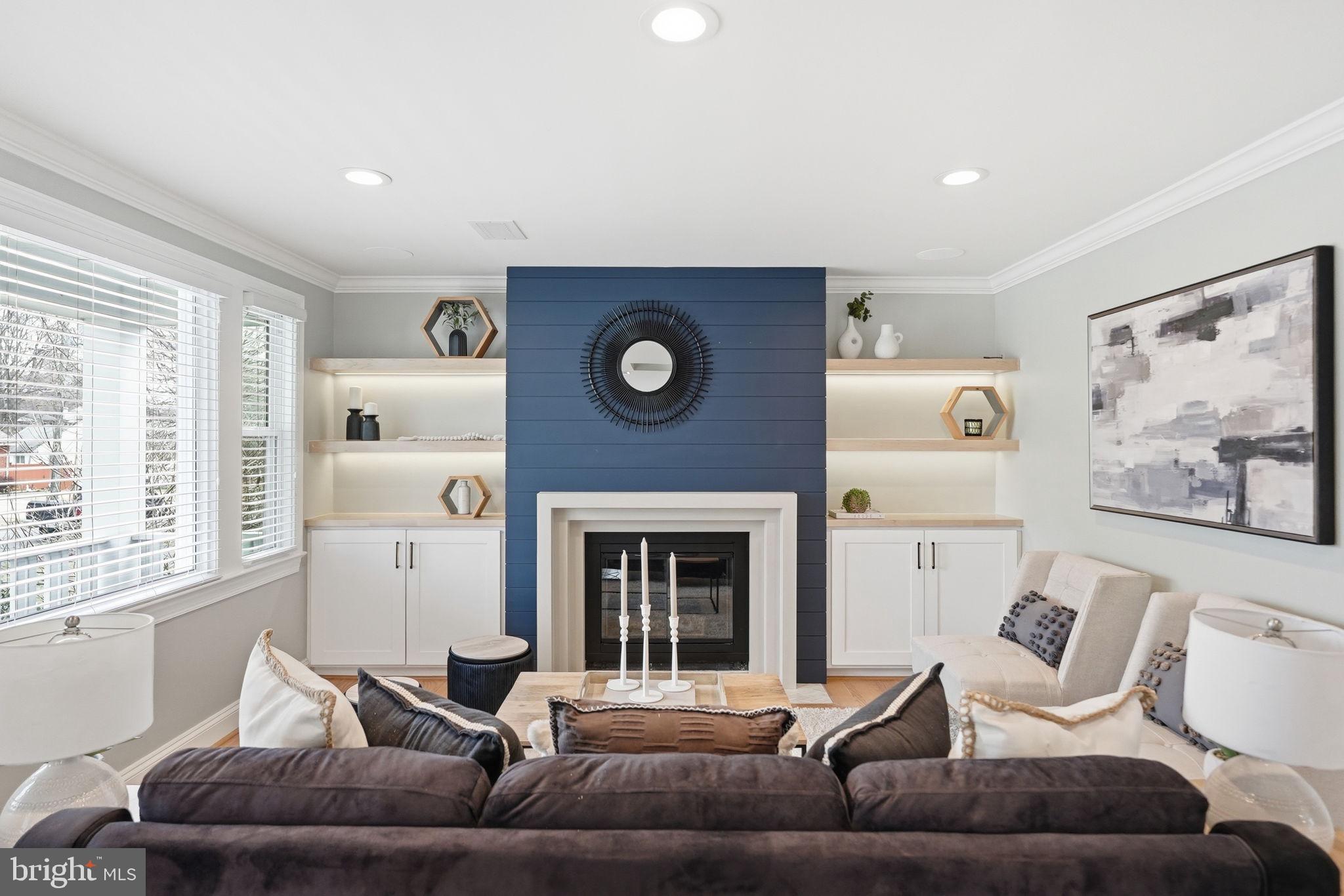 BROYHILL CREST - Residential