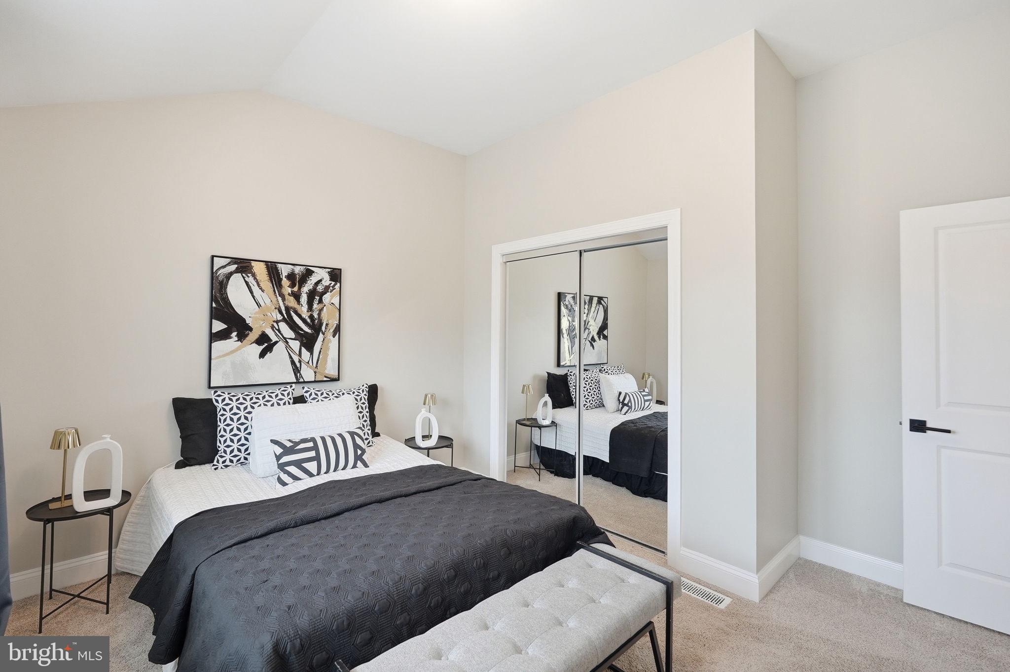 BROYHILL CREST - Residential