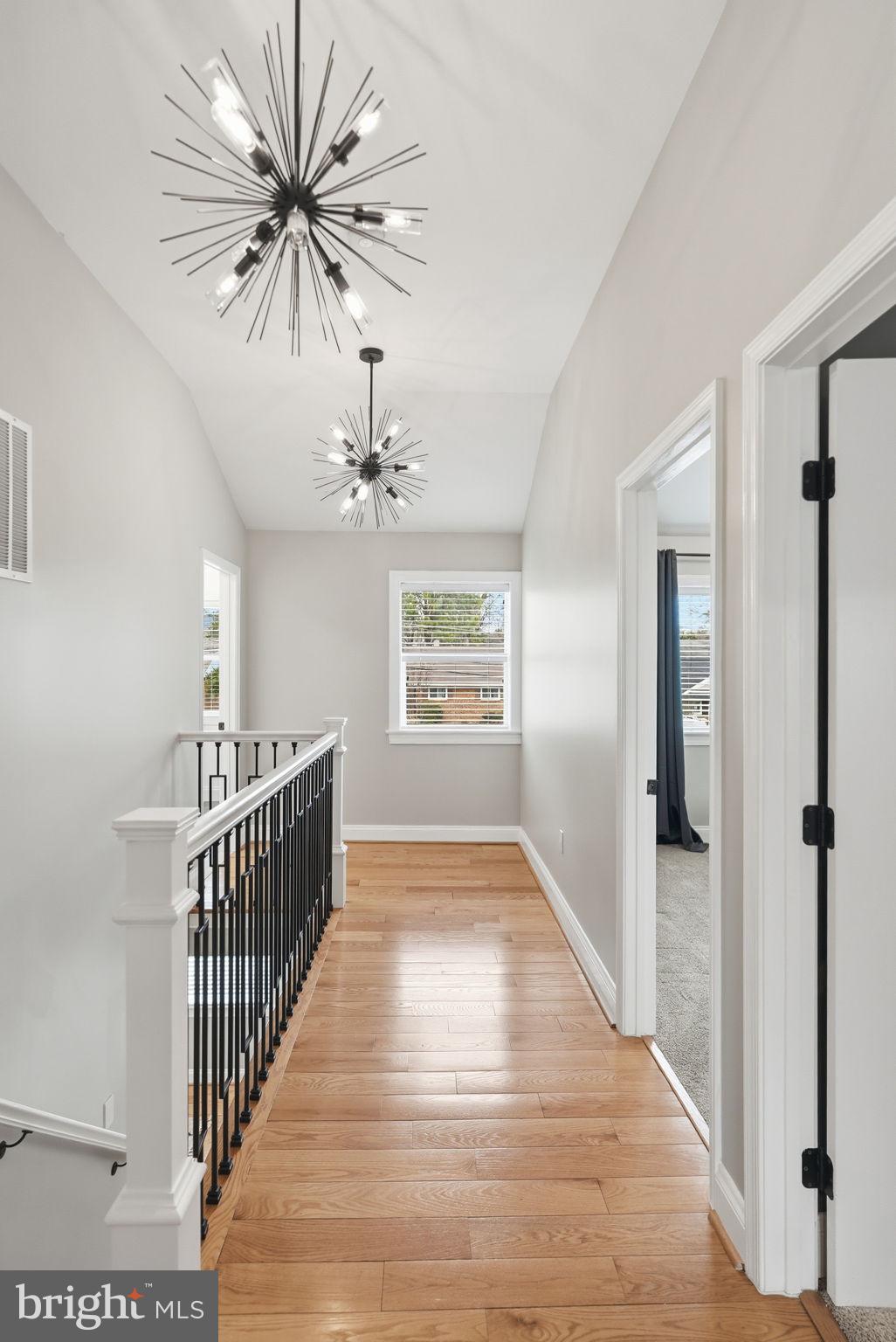 BROYHILL CREST - Residential