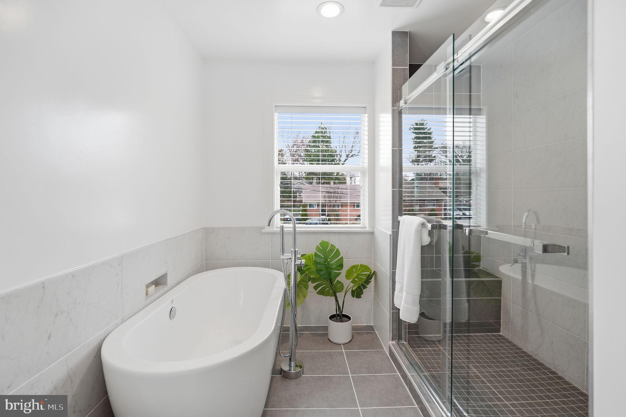 BROYHILL CREST - Residential