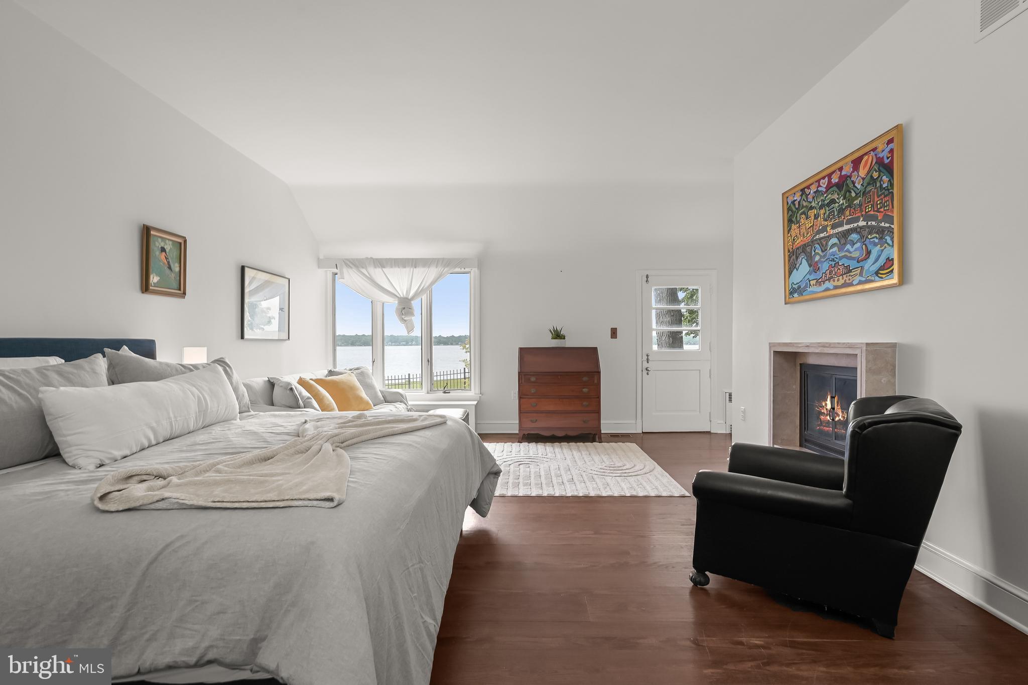 GIBSON ISLAND - Residential