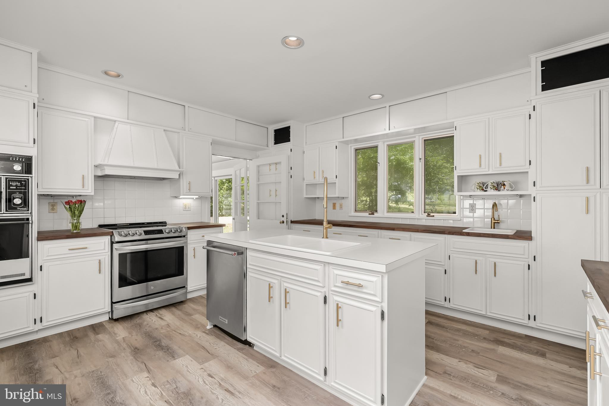 GIBSON ISLAND - Residential