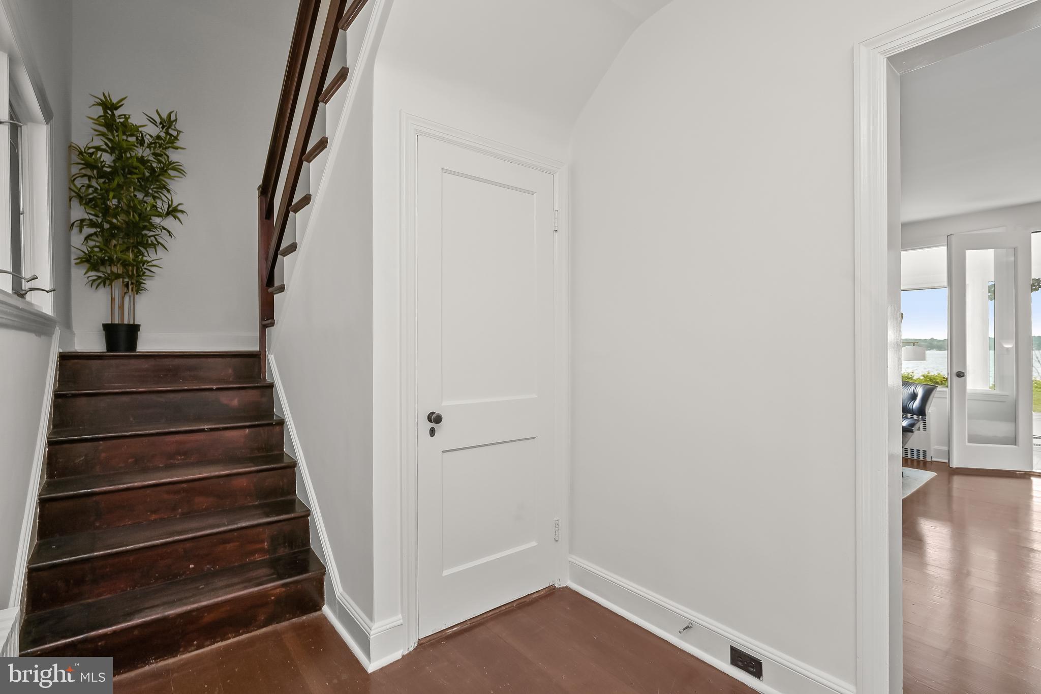 GIBSON ISLAND - Residential