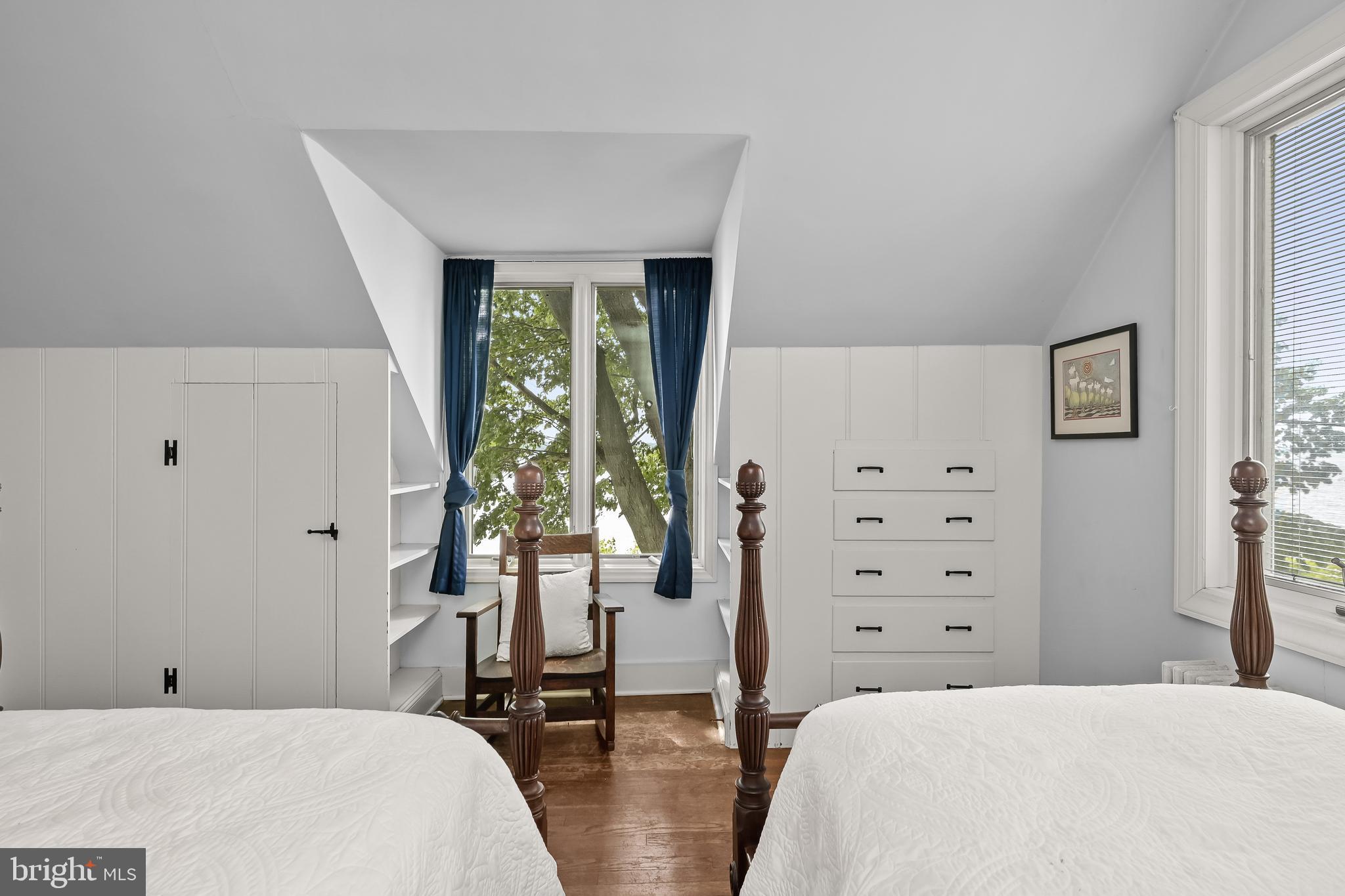 GIBSON ISLAND - Residential