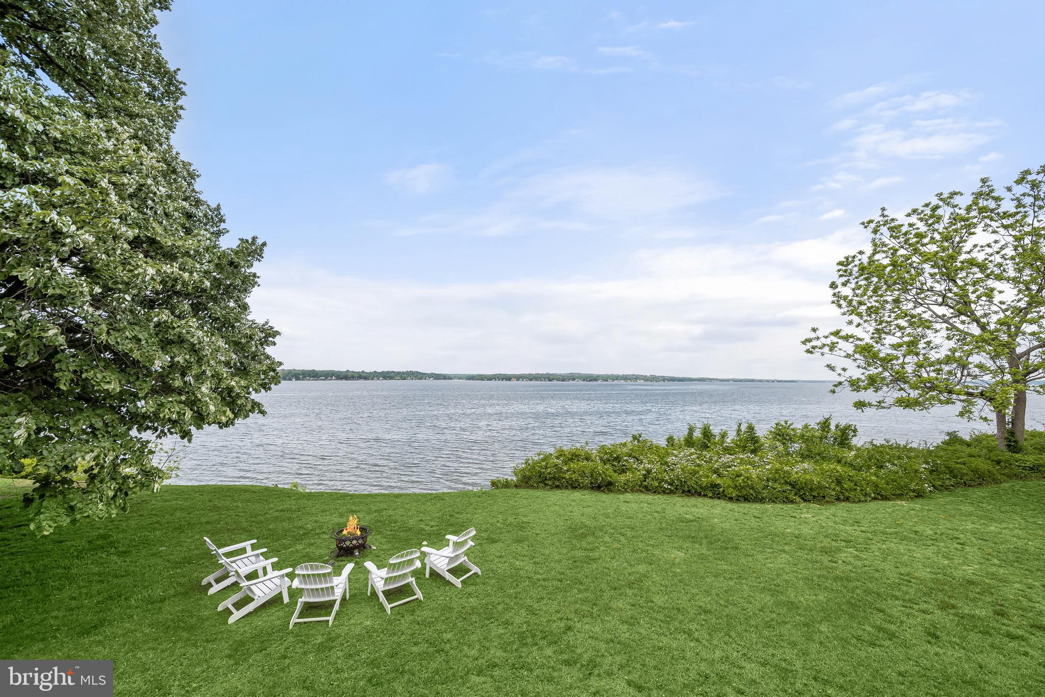 GIBSON ISLAND - Residential