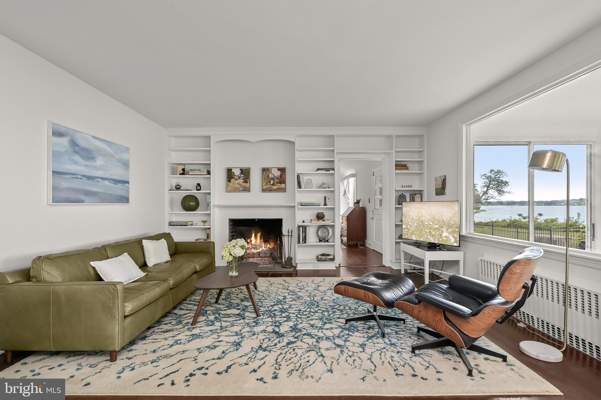 GIBSON ISLAND - Residential