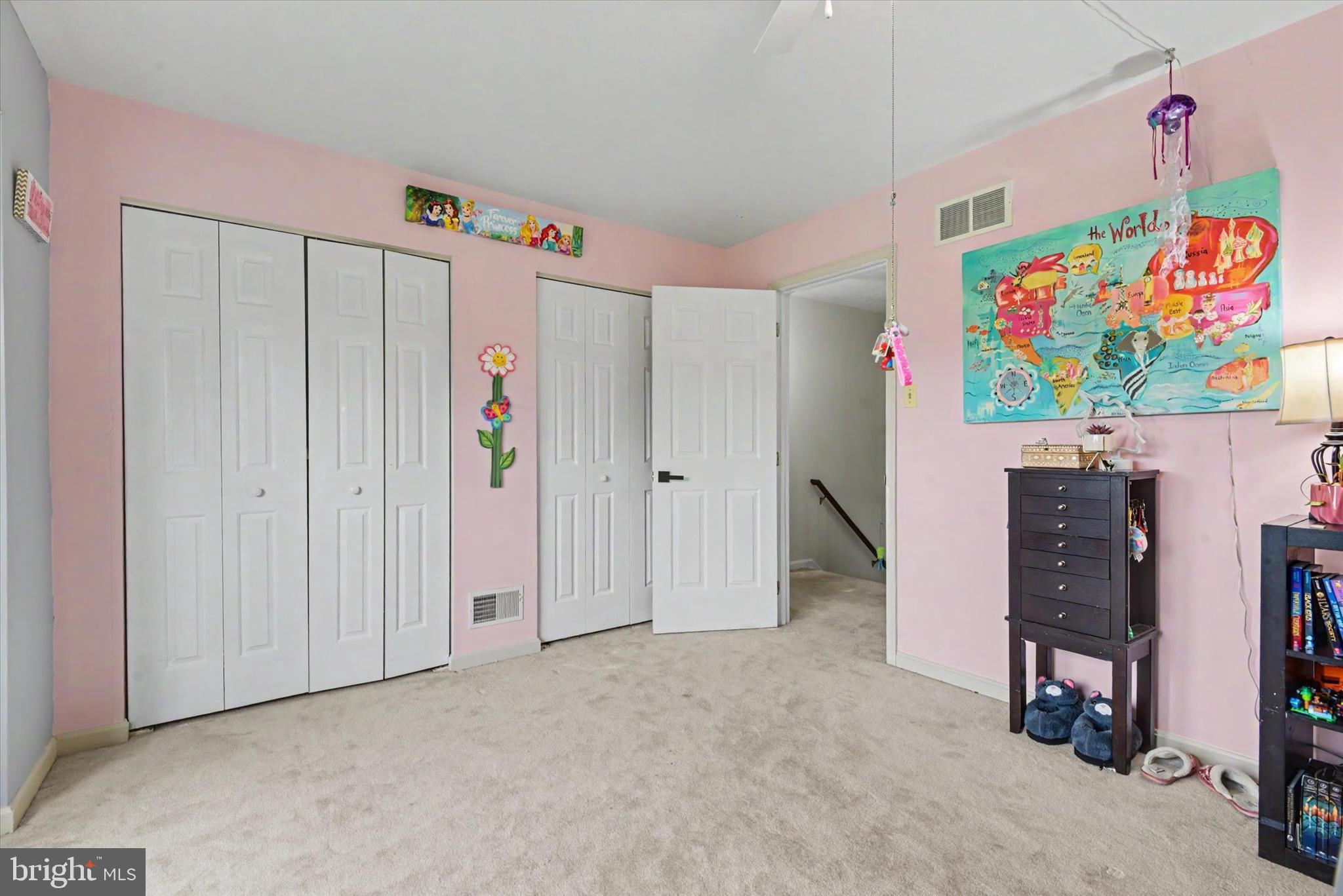 OAKMONT GREEN - Residential