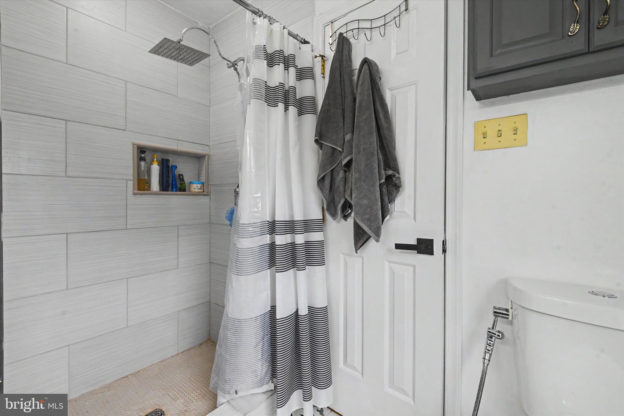 OAKMONT GREEN - Residential