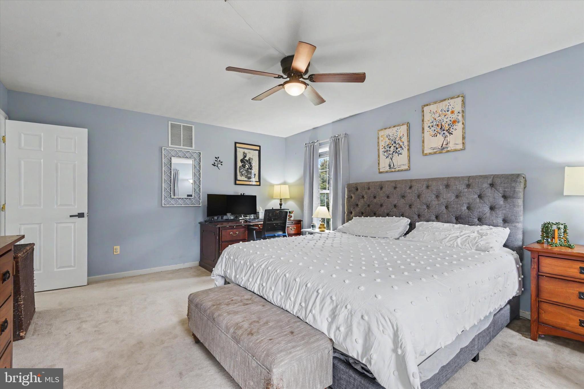 OAKMONT GREEN - Residential