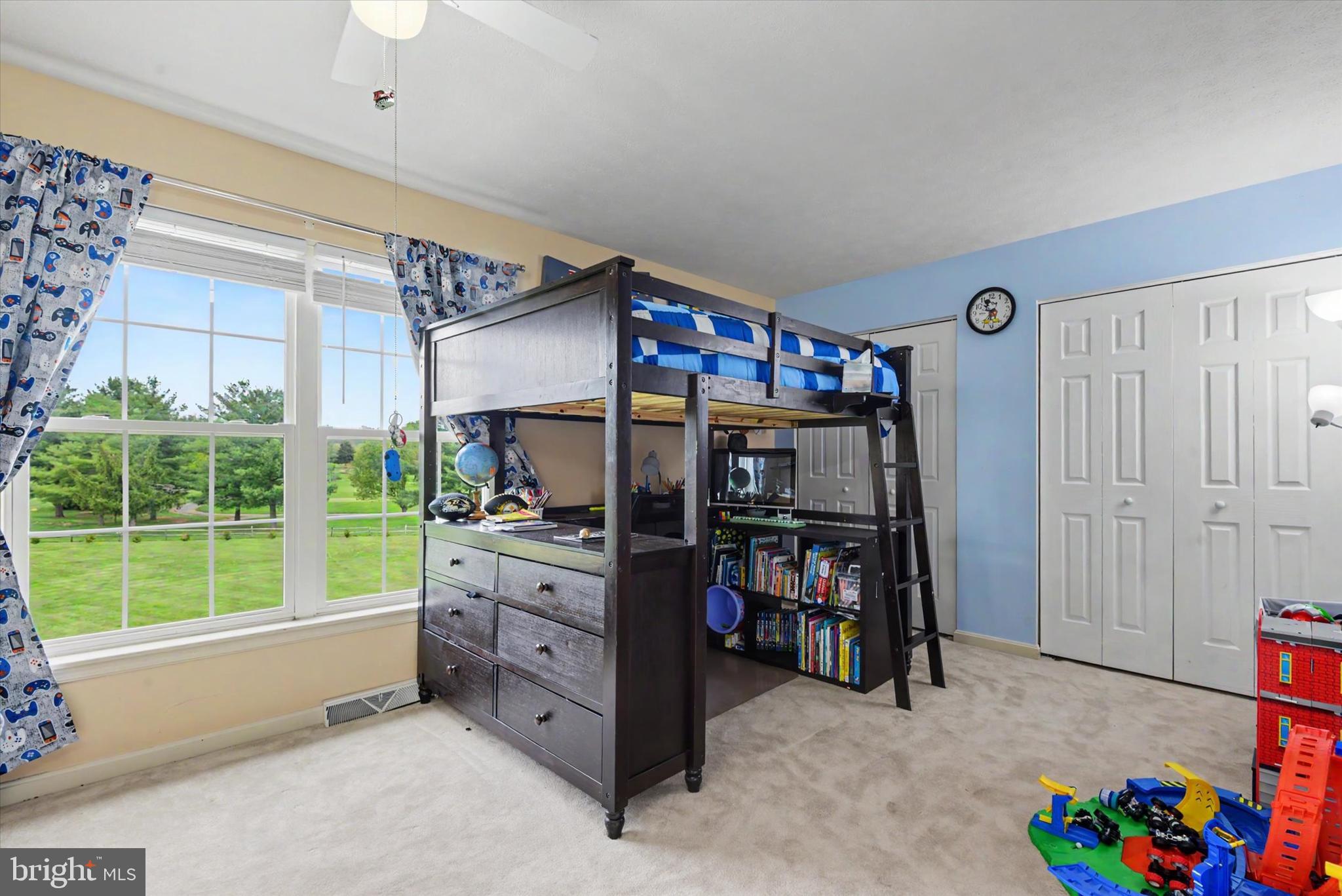 OAKMONT GREEN - Residential