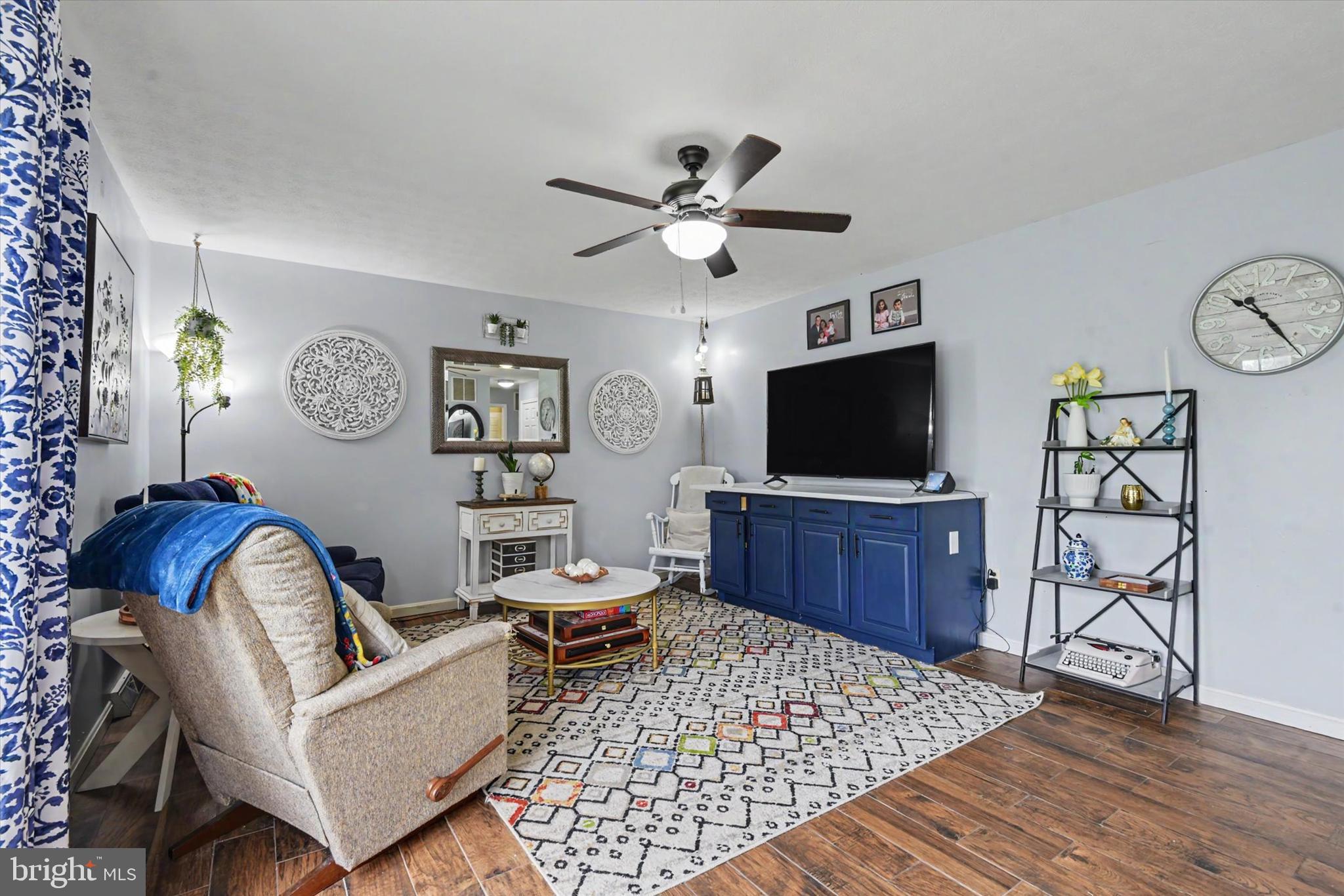 OAKMONT GREEN - Residential