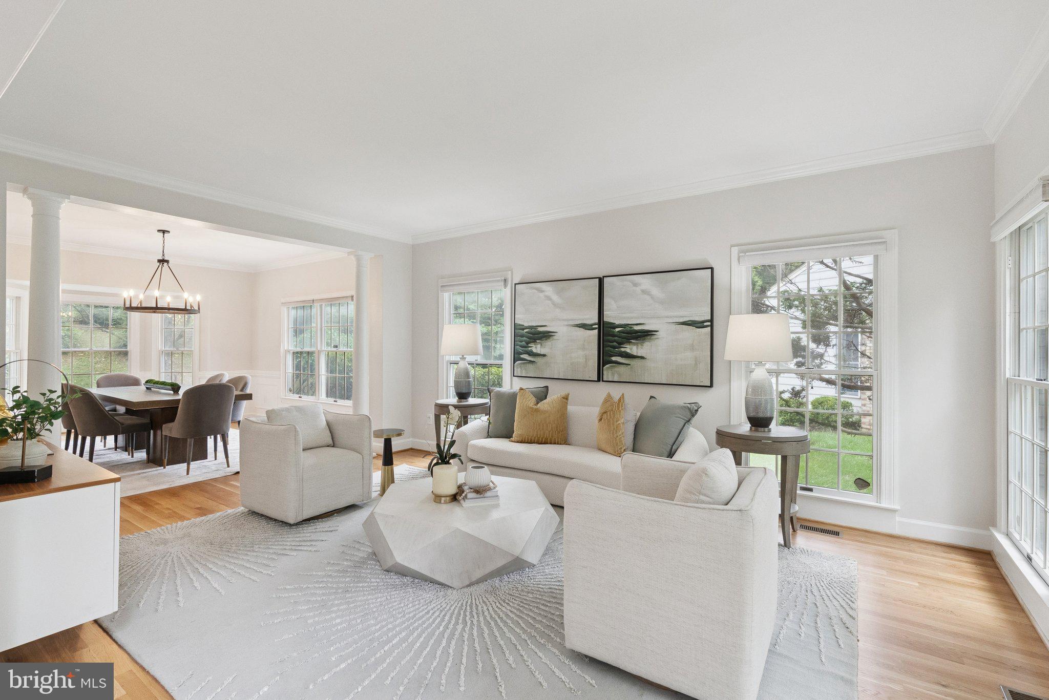 10 CLIMBING ROSE COURT