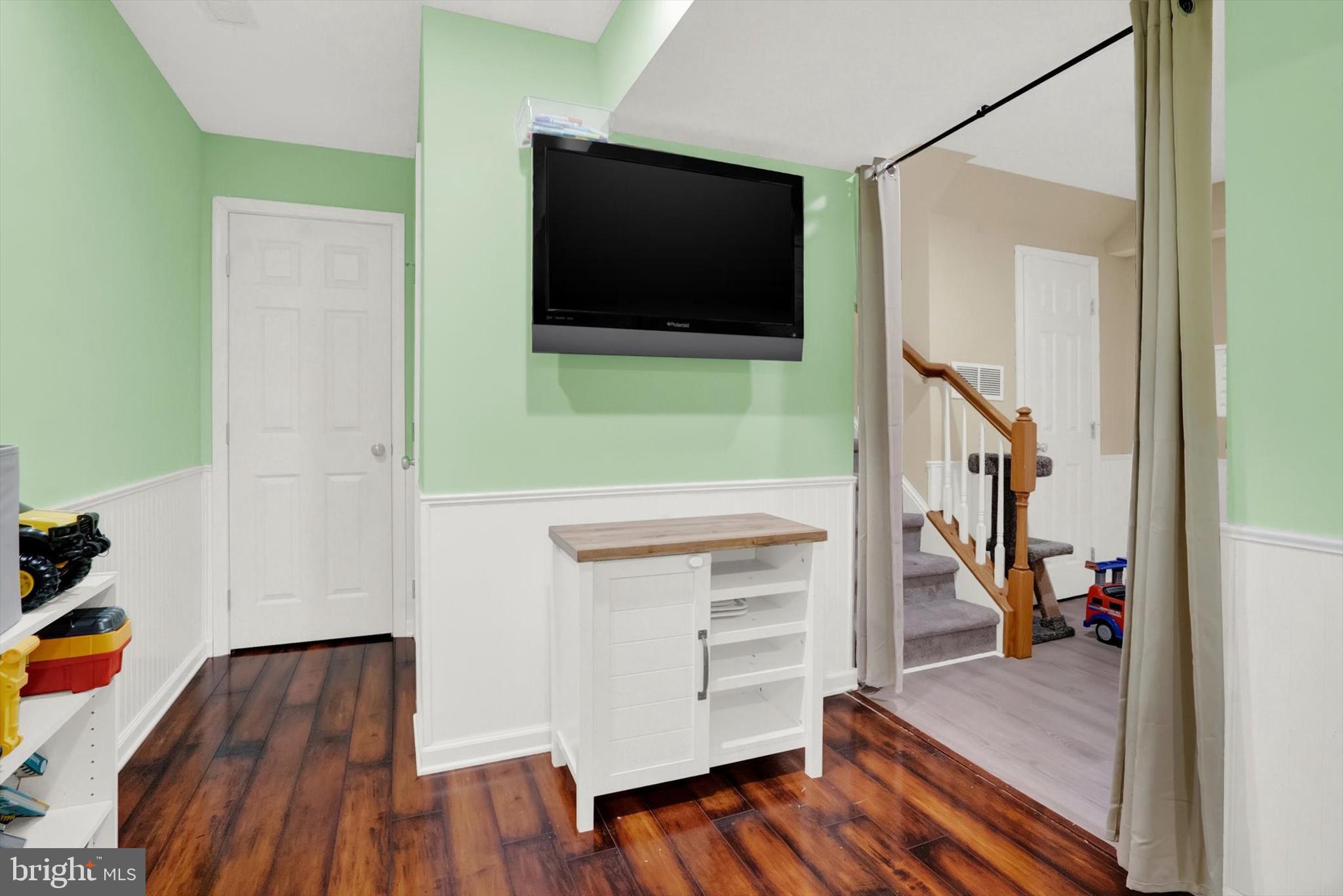 BEDMINSTER CROSSING - Residential