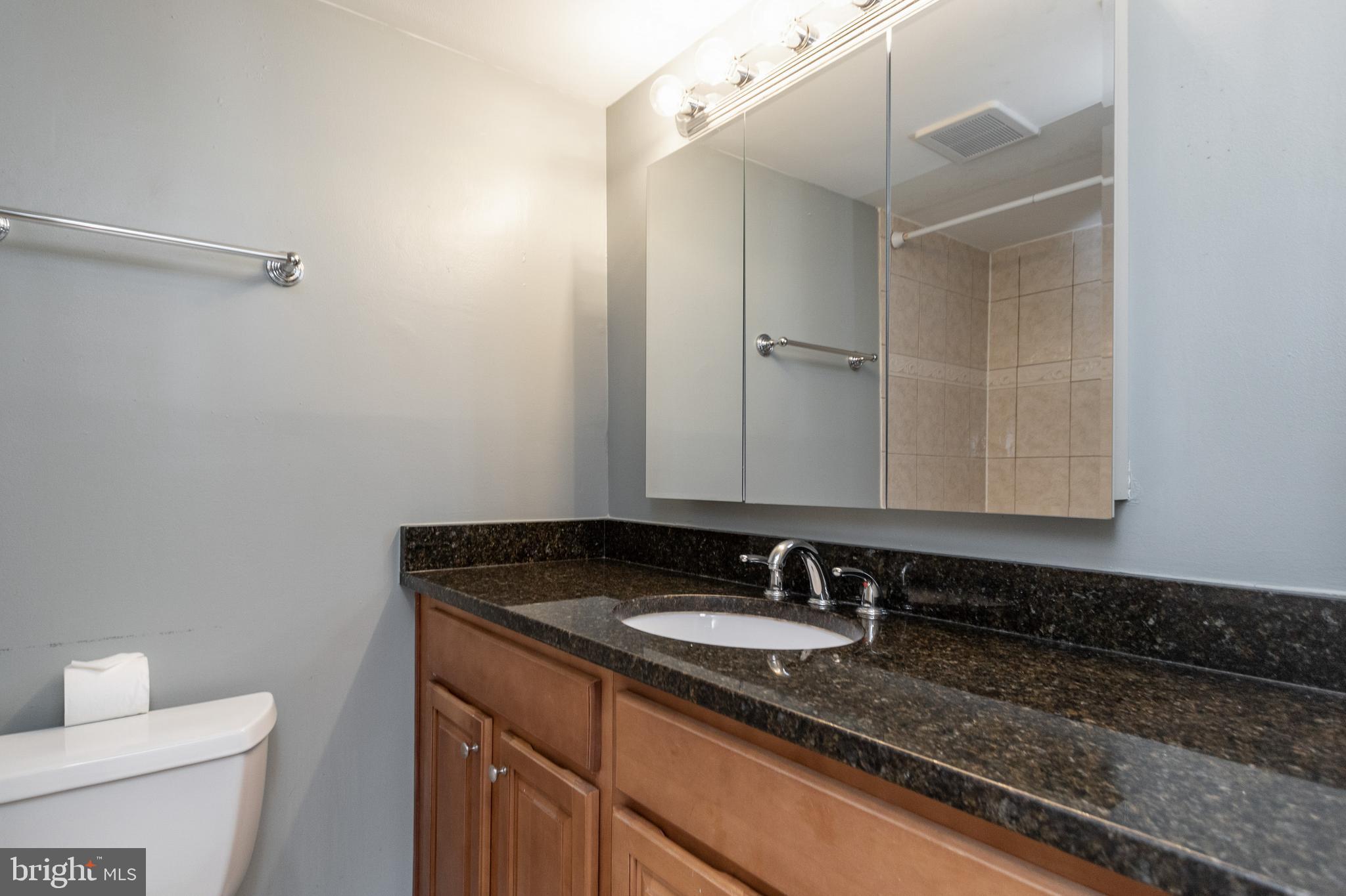 OCCOQUAN RIDGE CONDO - Residential Lease