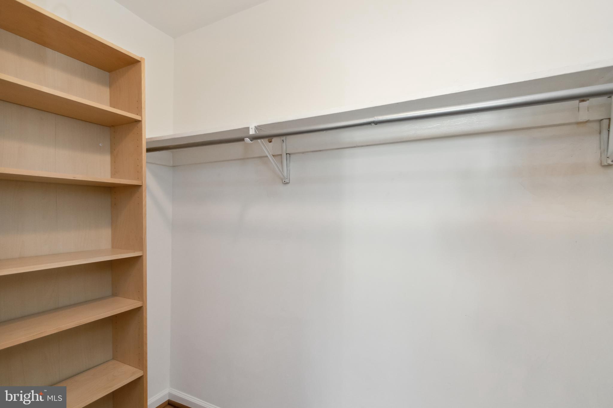 OCCOQUAN RIDGE CONDO - Residential Lease