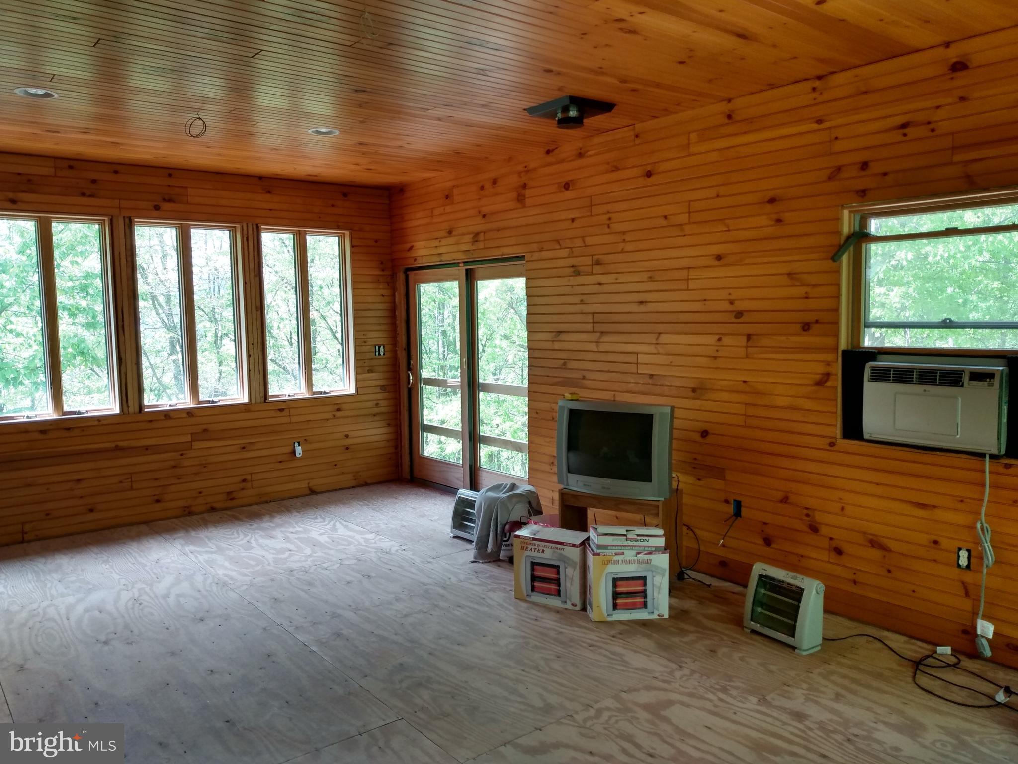 VALLEY HIGH TIMBER FARMS - Residential