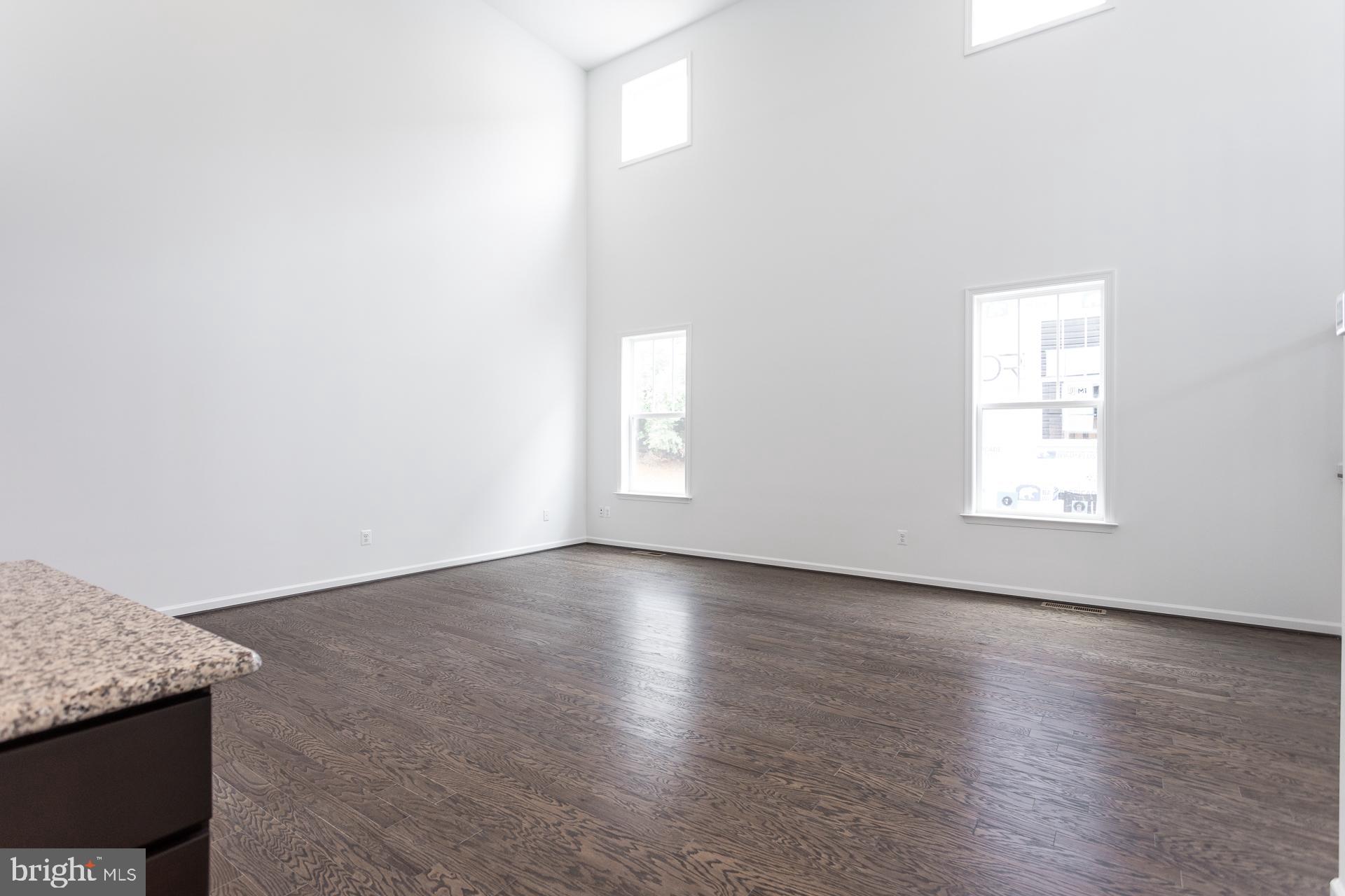 HUNTFIELD - Residential