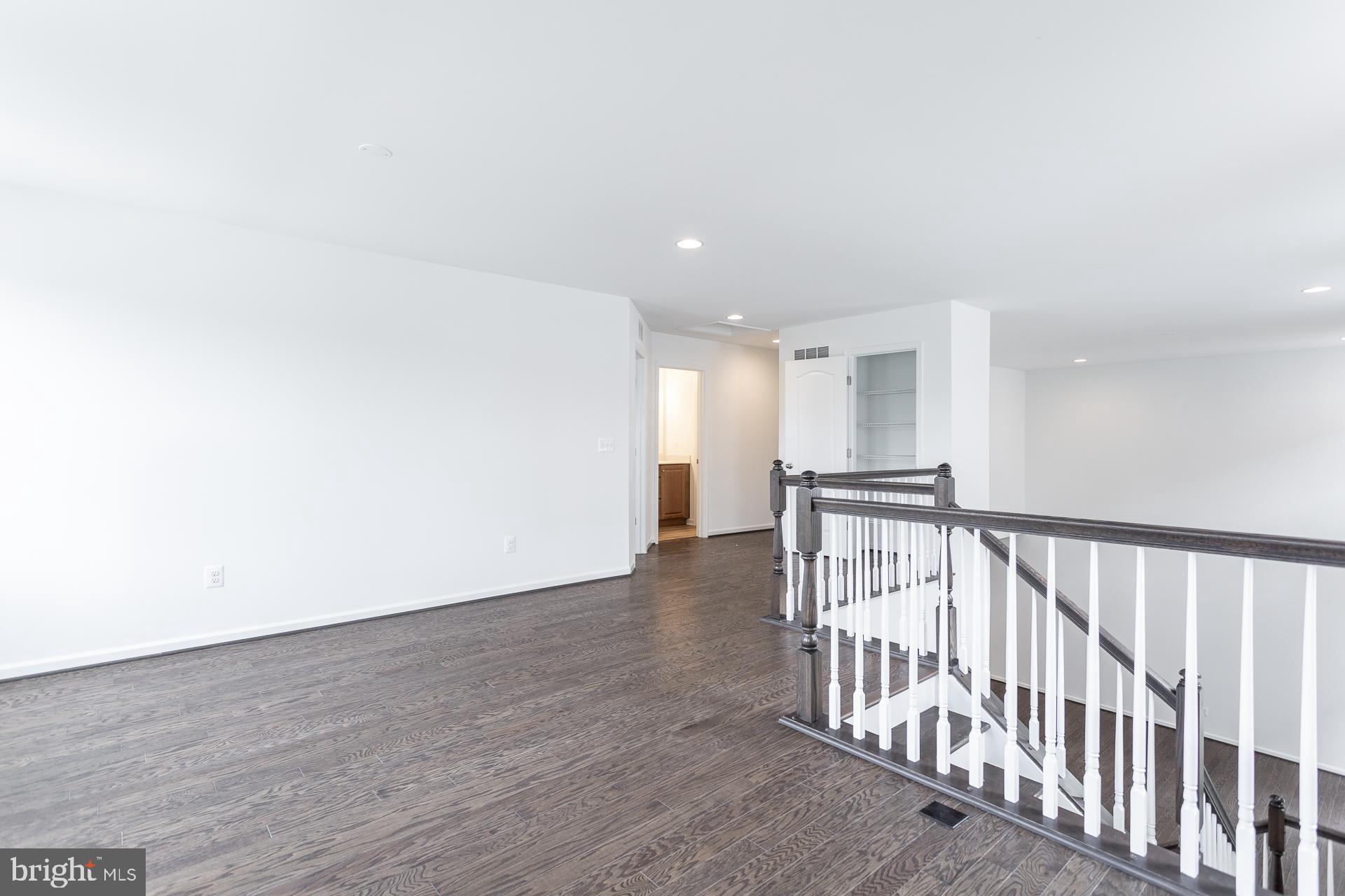 HUNTFIELD - Residential