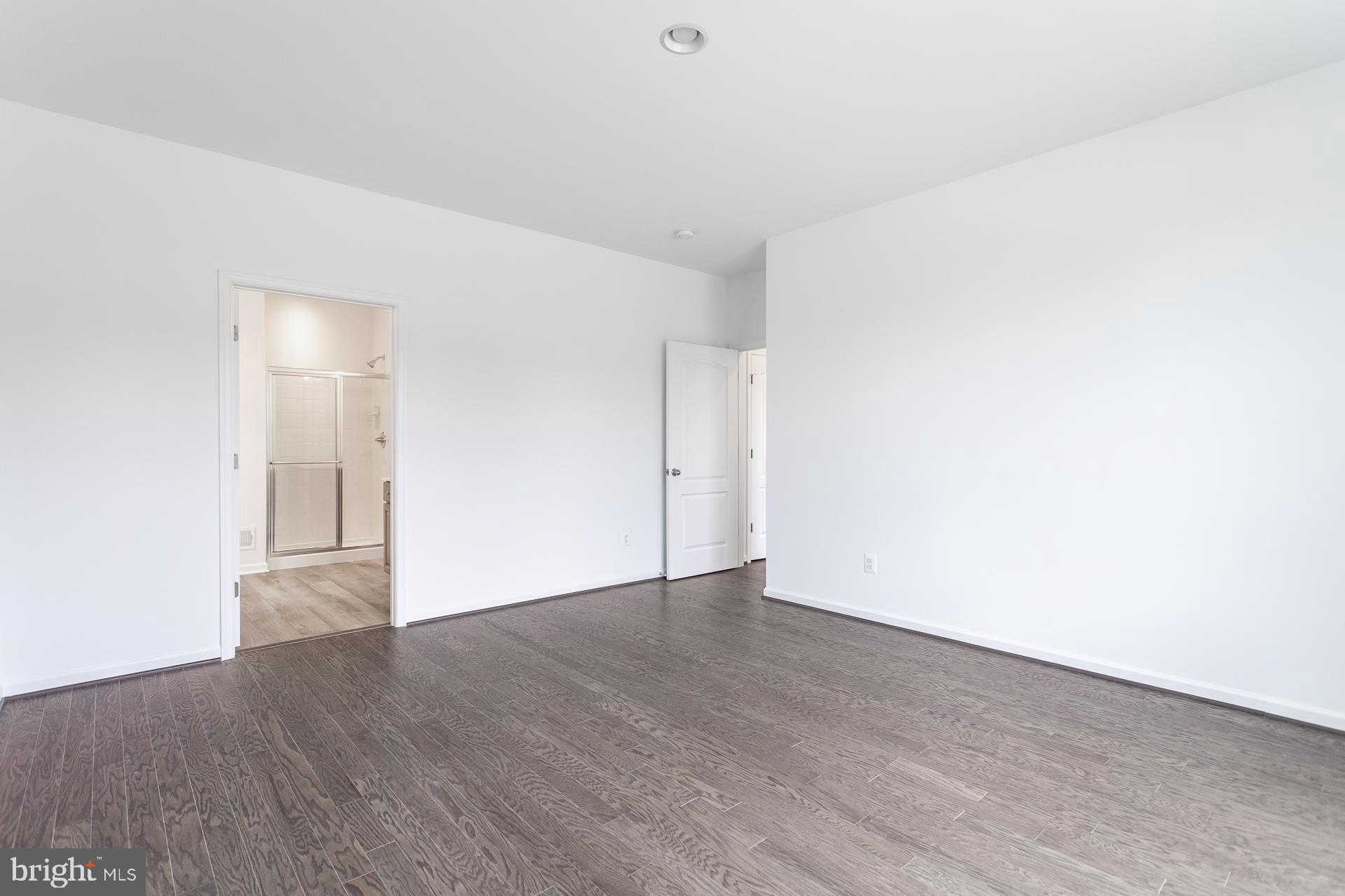 HUNTFIELD - Residential