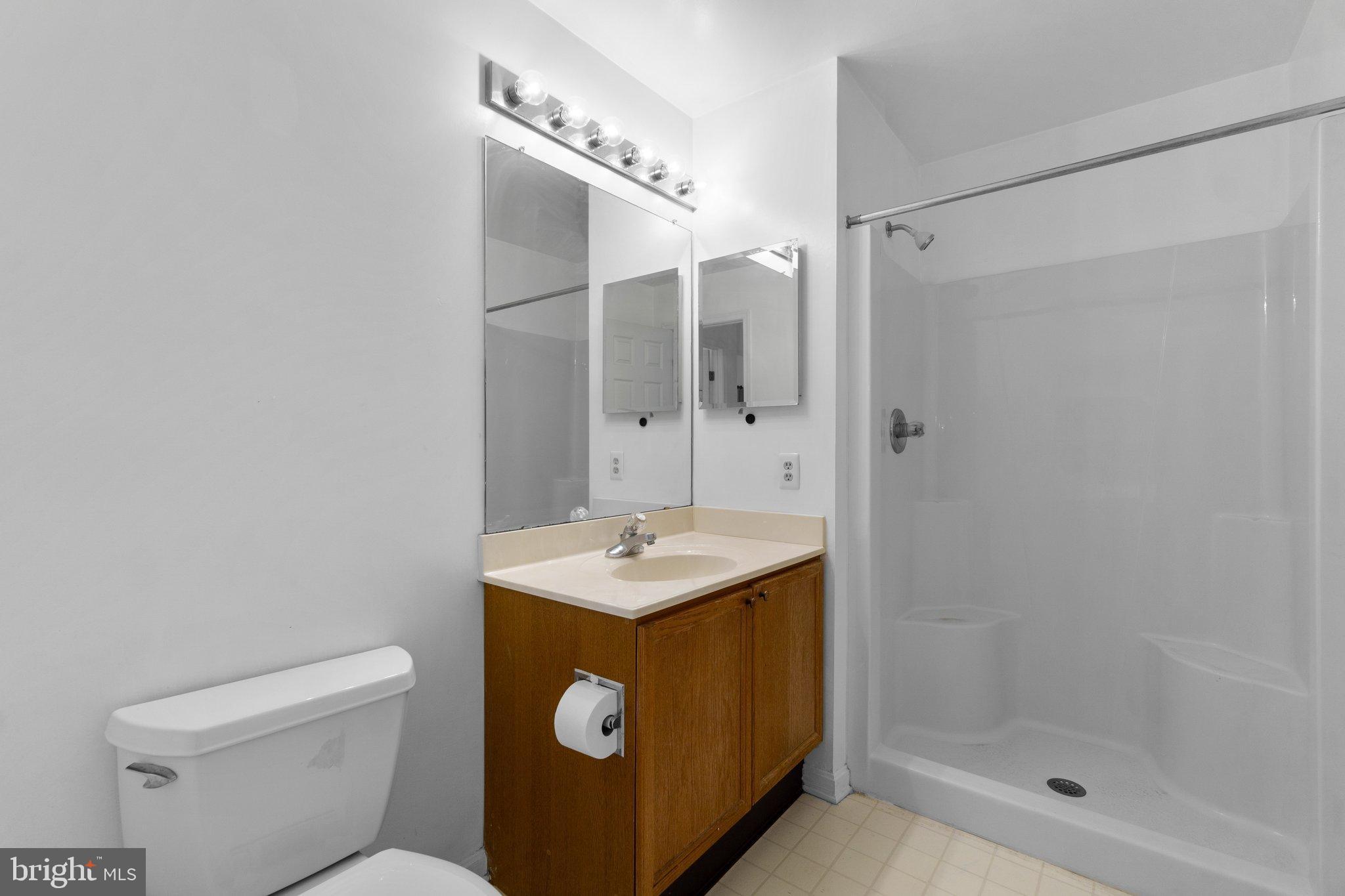 WATERSIDE - Residential Lease