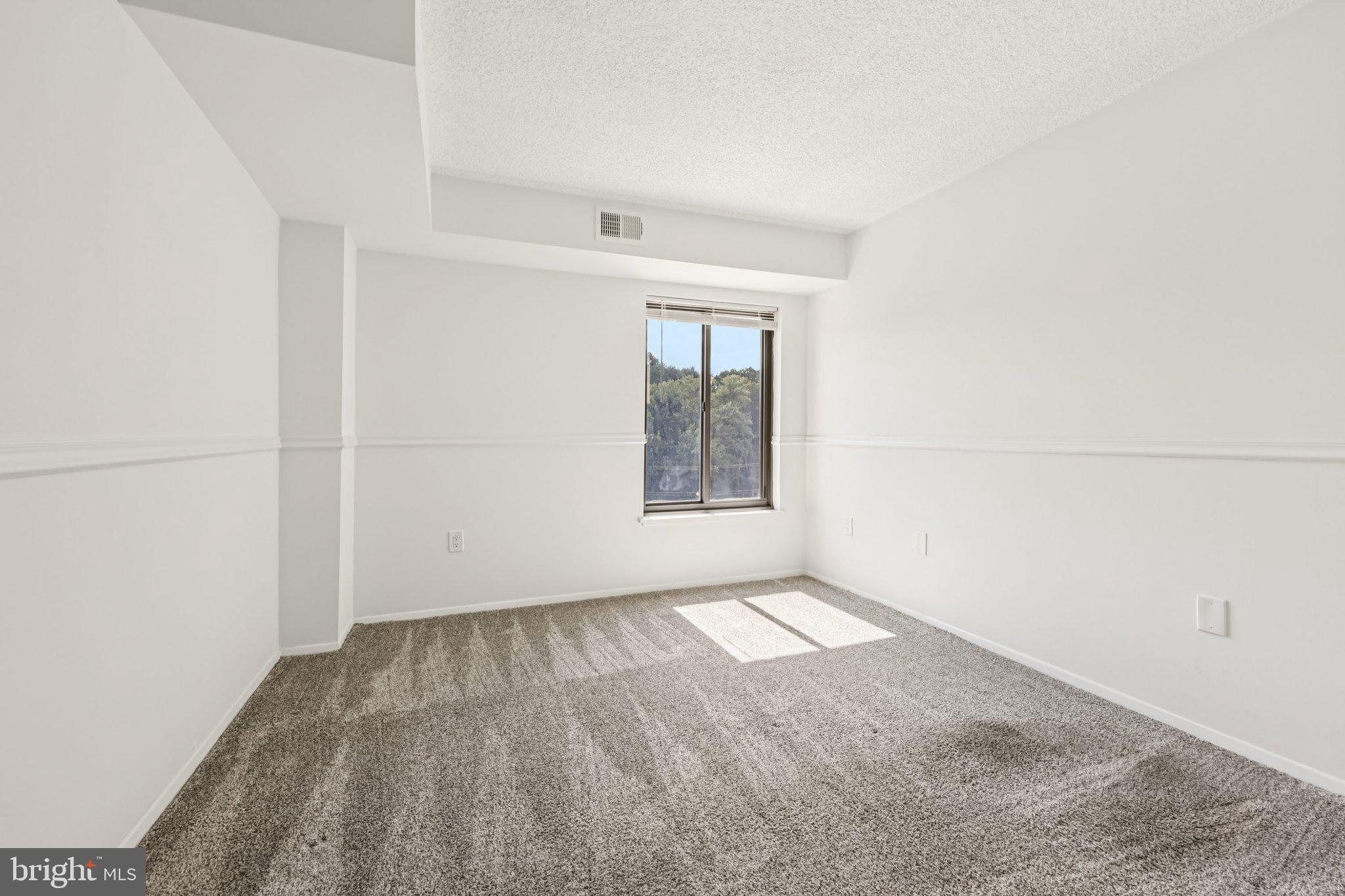 CENTURY SOUTH - Residential Lease