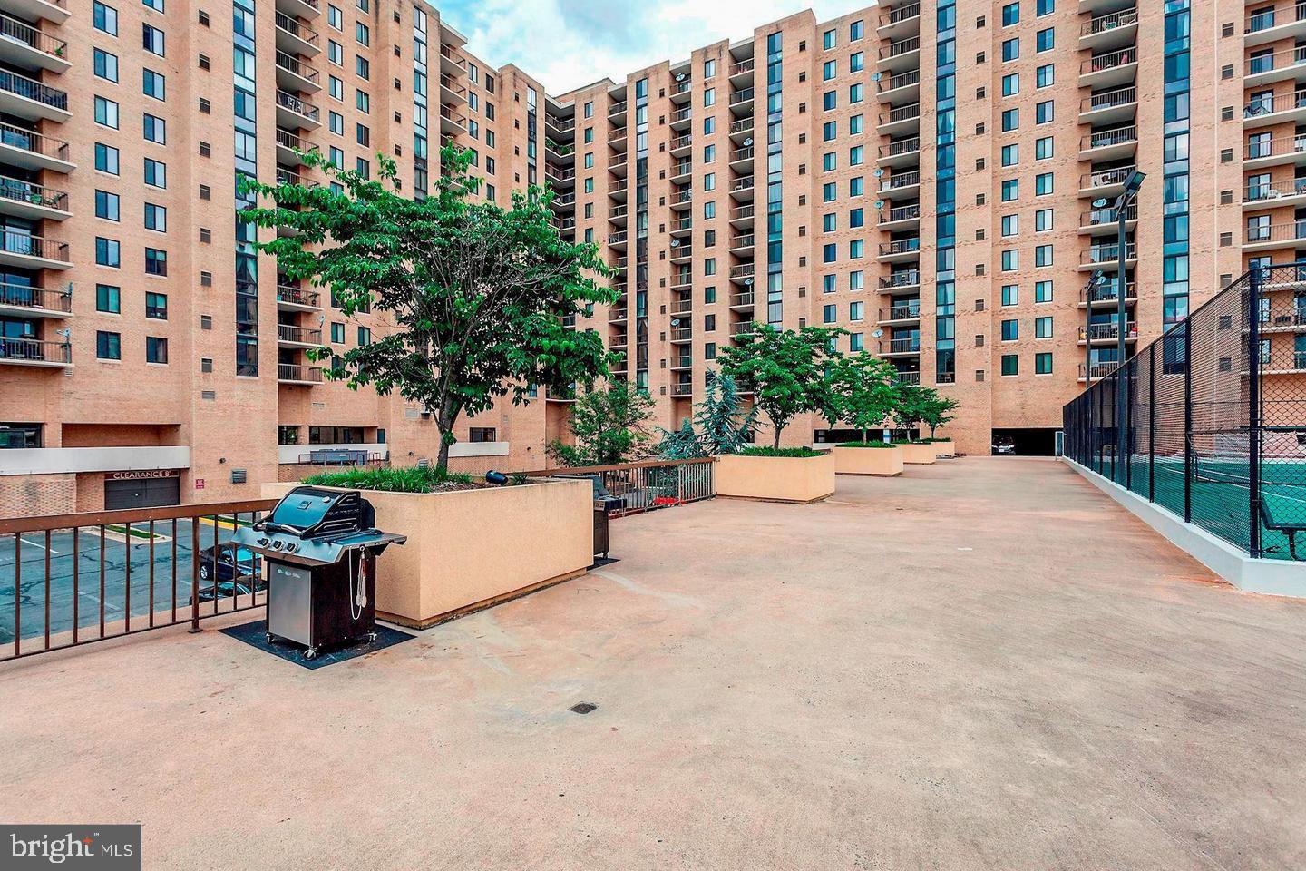 CENTURY SOUTH - Residential Lease