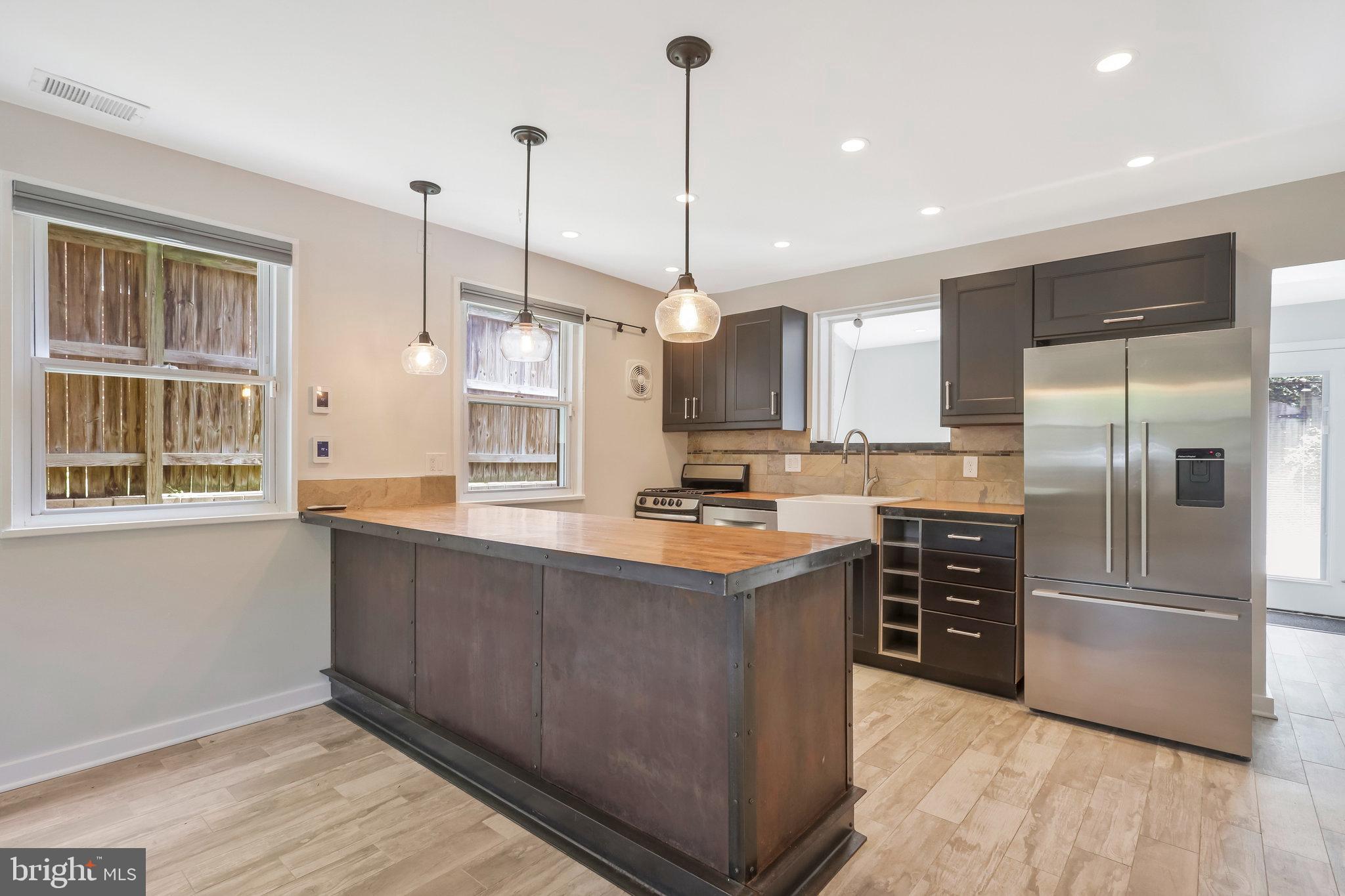 ROSEMONT - Residential Lease