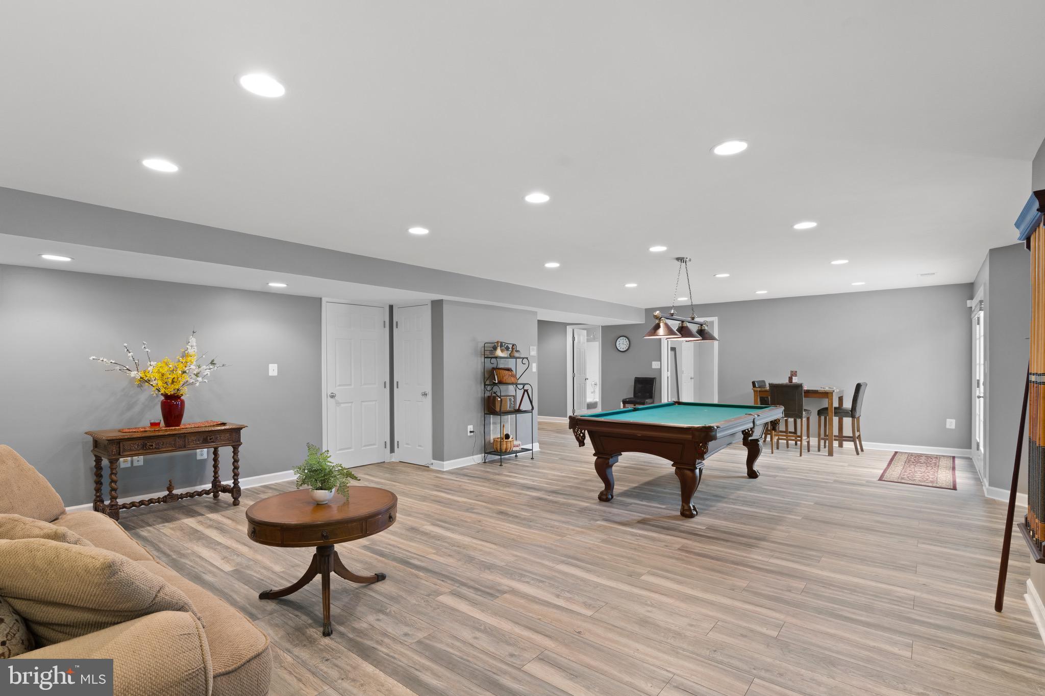 SOUTH VILLAGE - Residential