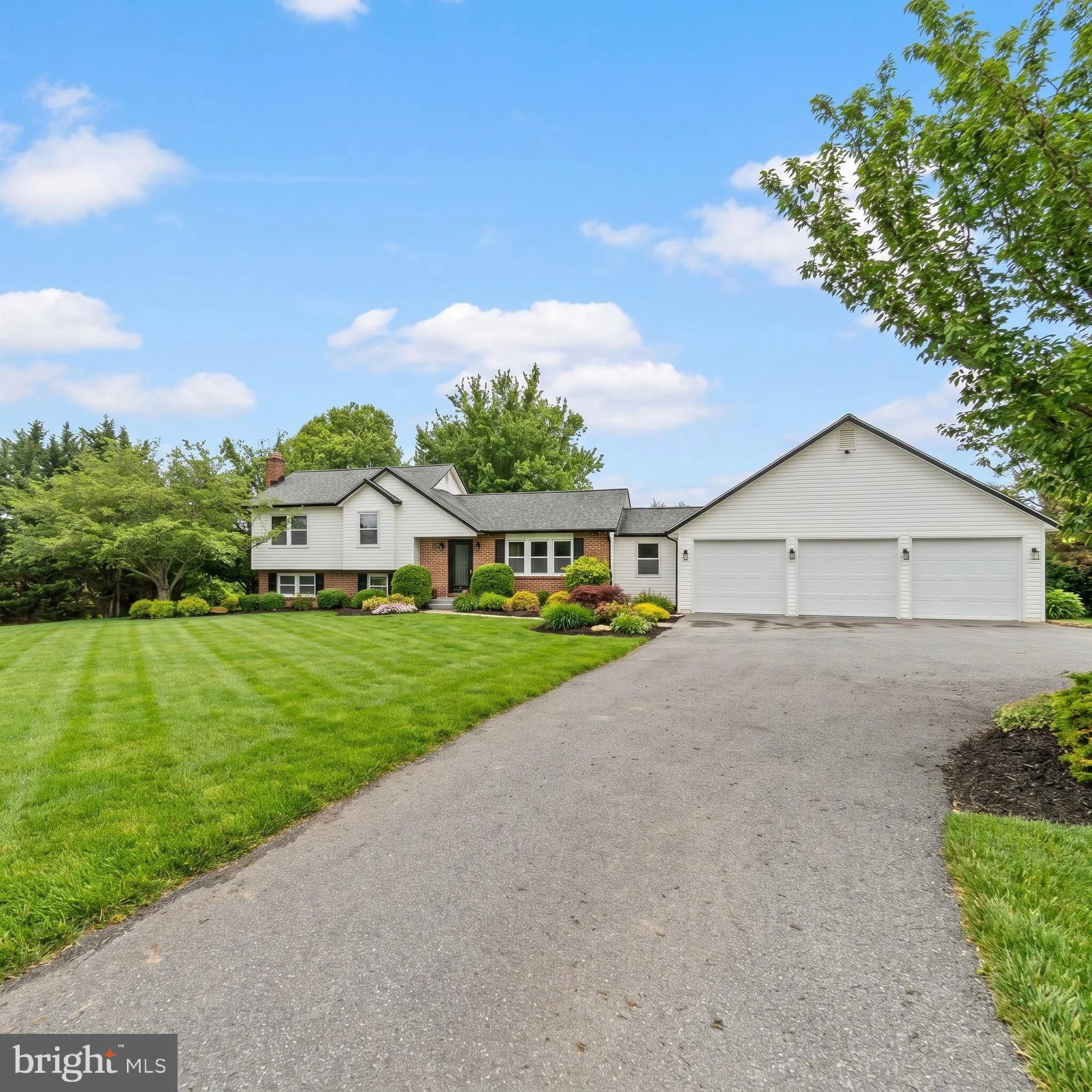 3174 Cardinal Drive