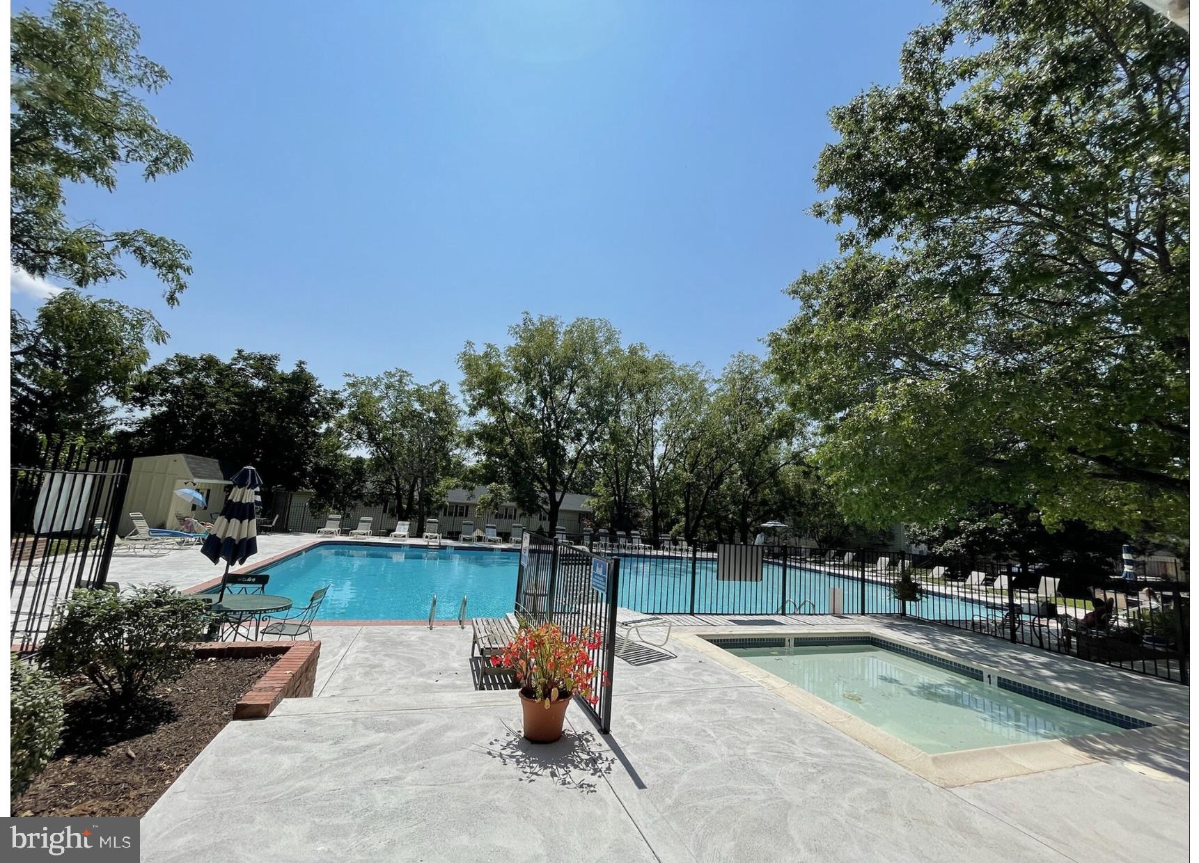 CHATHAM VIL OF TOW - Residential