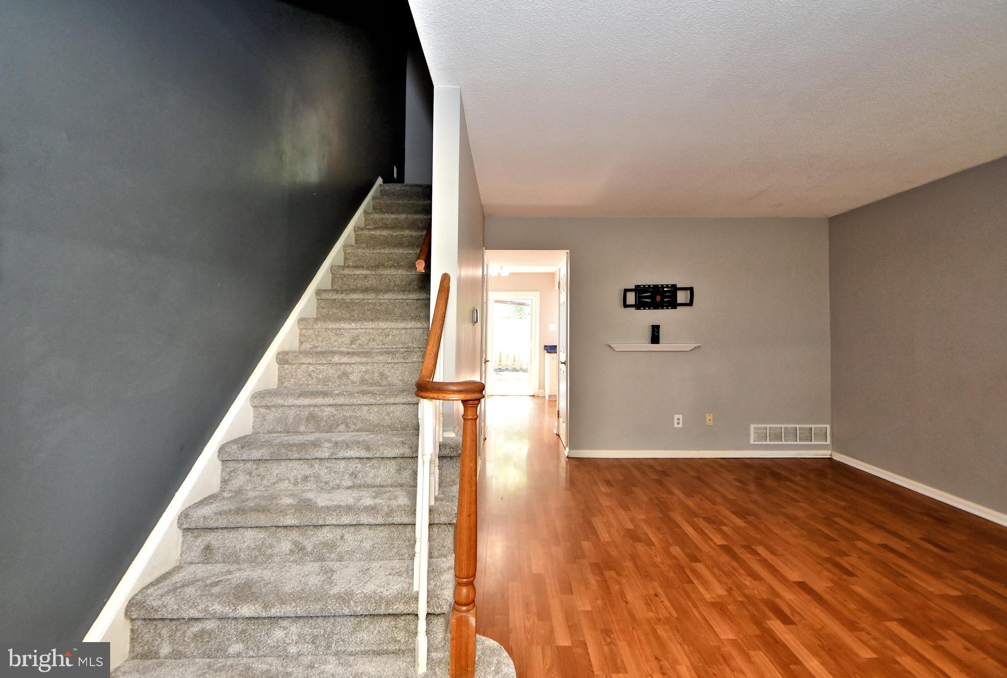 CHATHAM VIL OF TOW - Residential