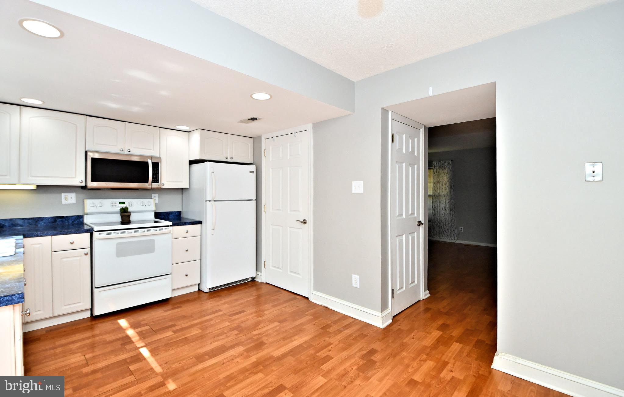 CHATHAM VIL OF TOW - Residential