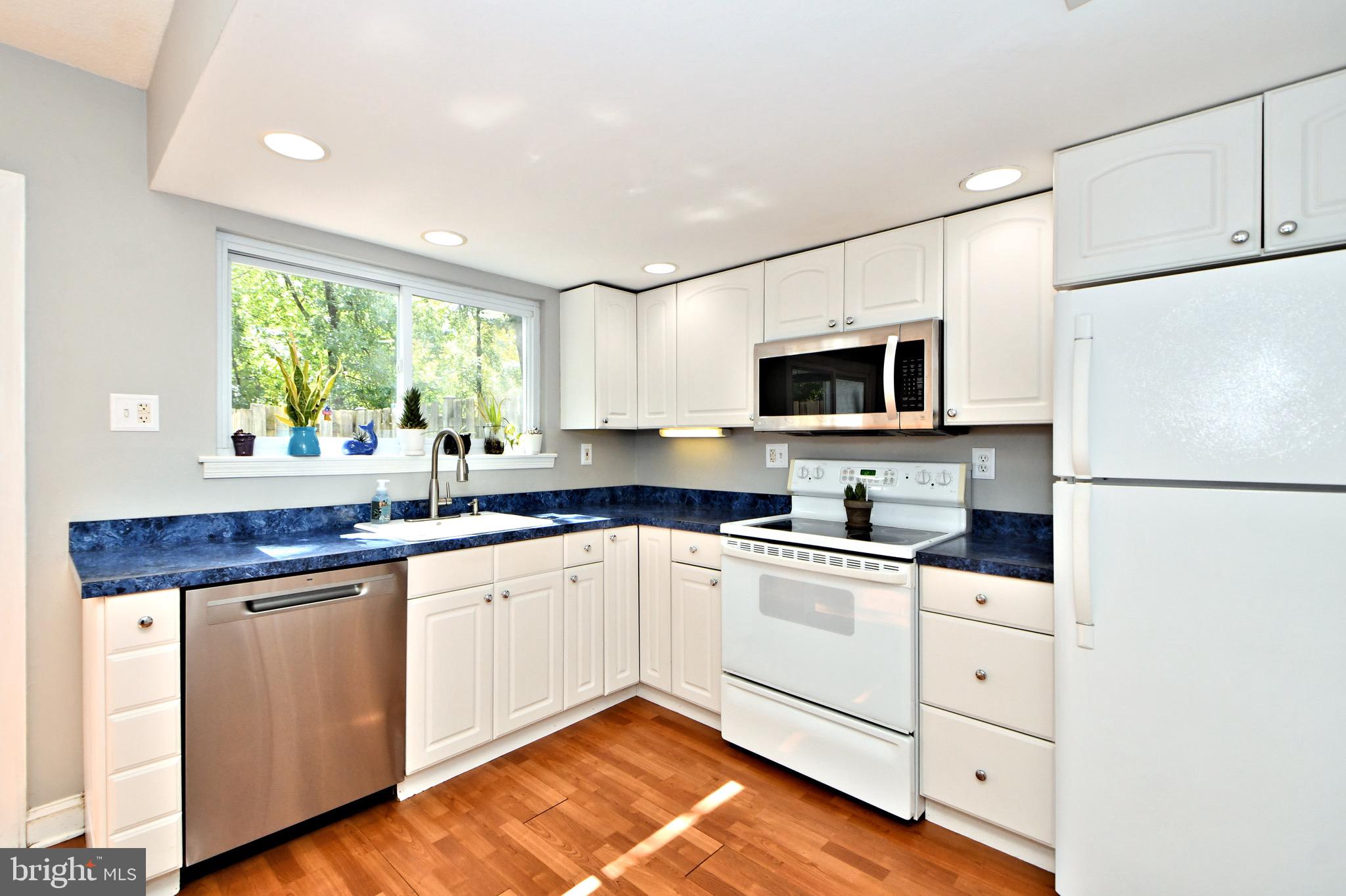 CHATHAM VIL OF TOW - Residential