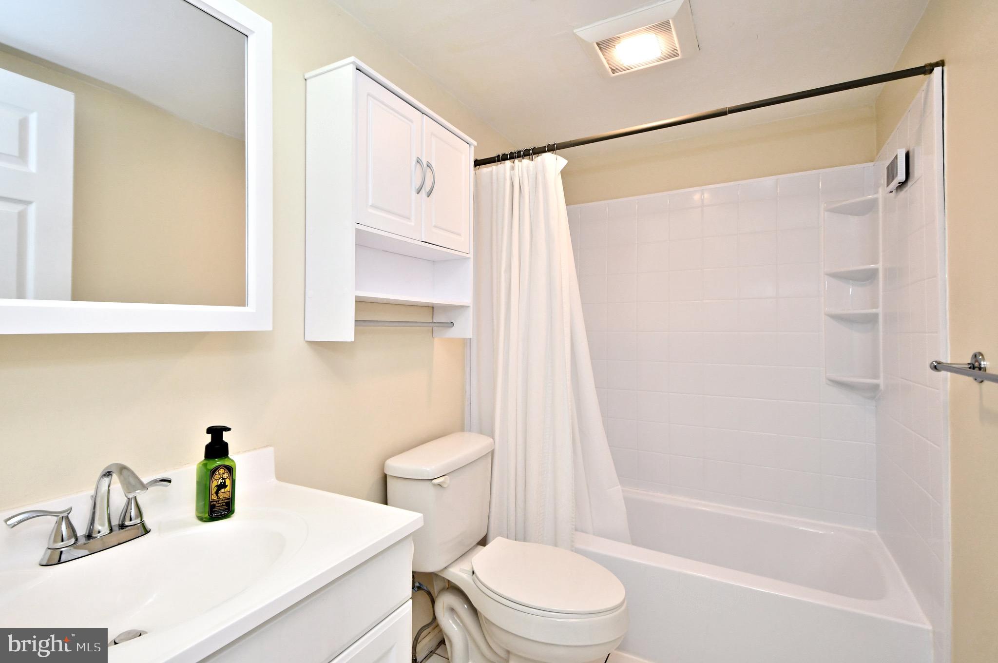 CHATHAM VIL OF TOW - Residential