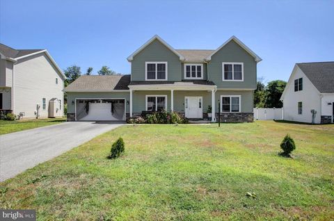 Photo of 238 Parkway Drive, MOUNT HOLLY SPRINGS, PA 17065 (MLS # PACB2053214)