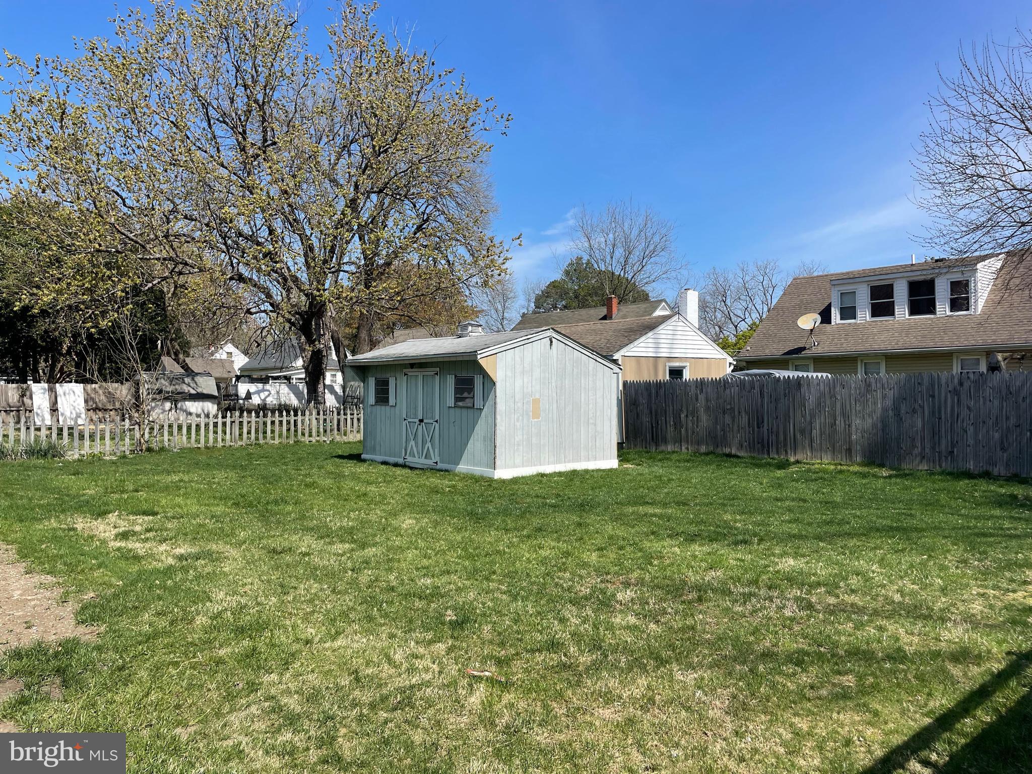 HAMBROOKS - Residential