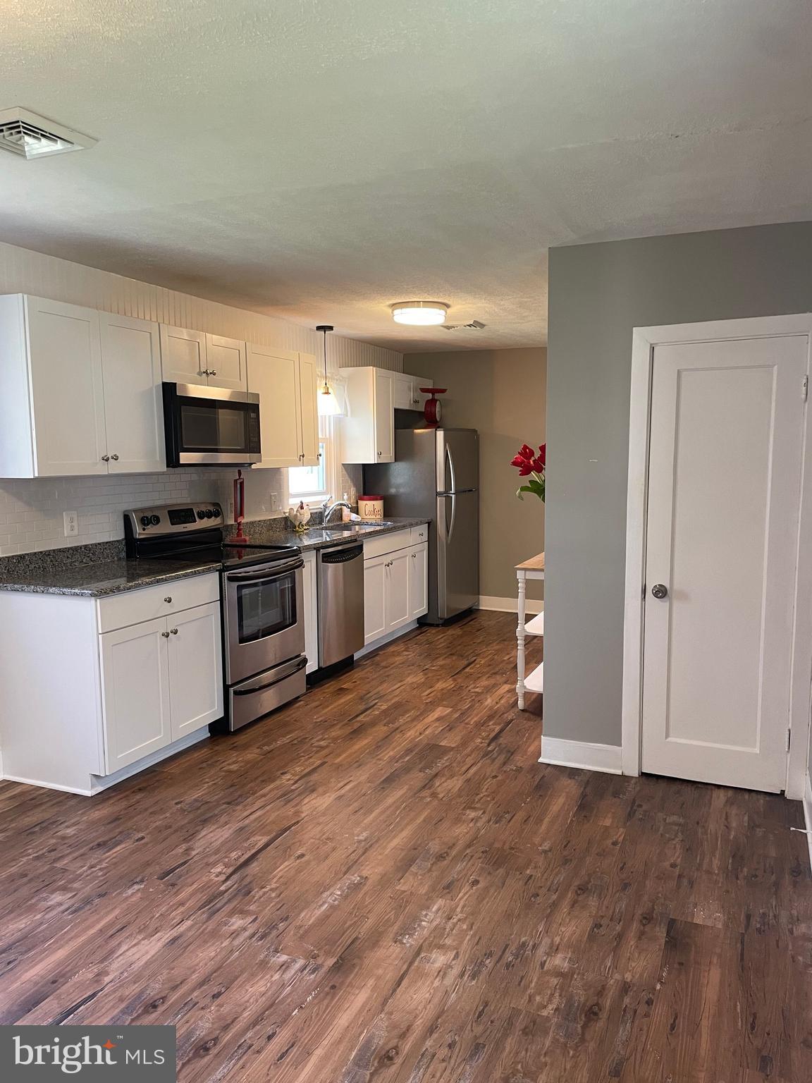 HAMBROOKS - Residential