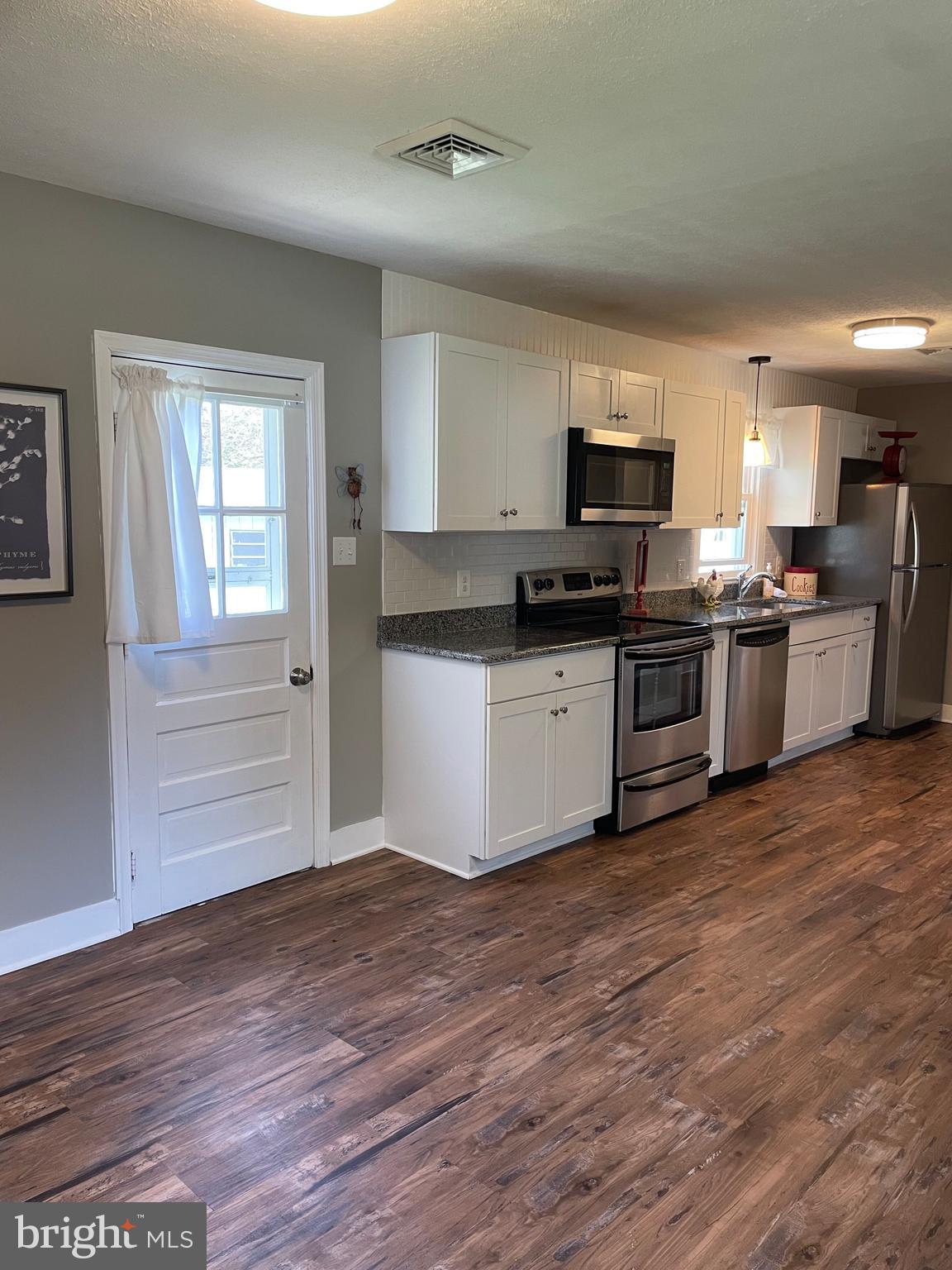 HAMBROOKS - Residential