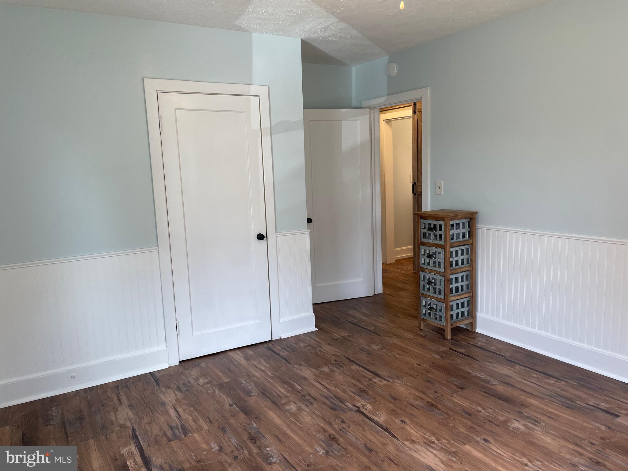 HAMBROOKS - Residential