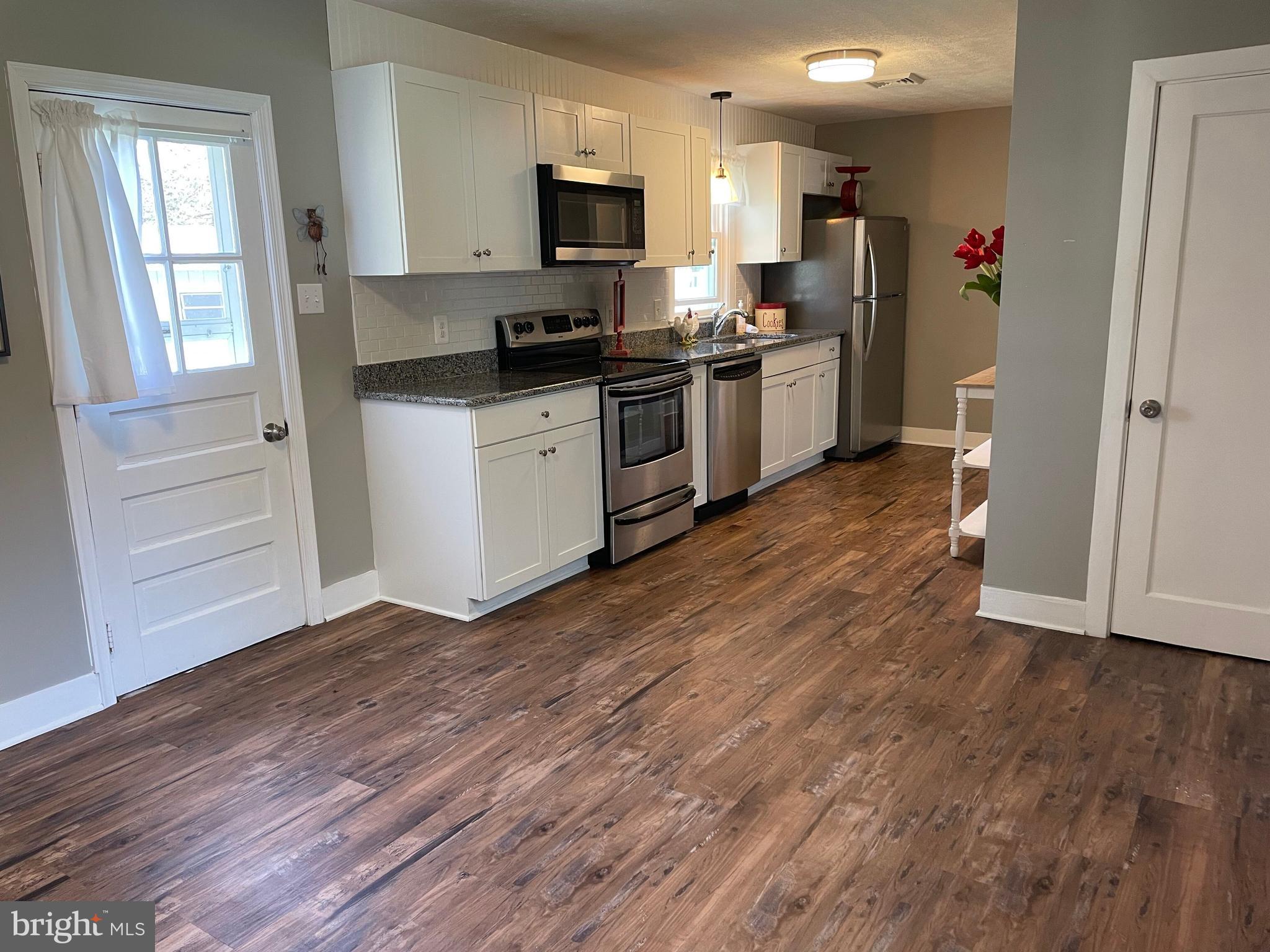 HAMBROOKS - Residential