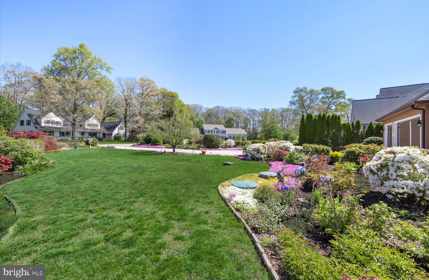 23096 LAKEWOOD CIRCLE