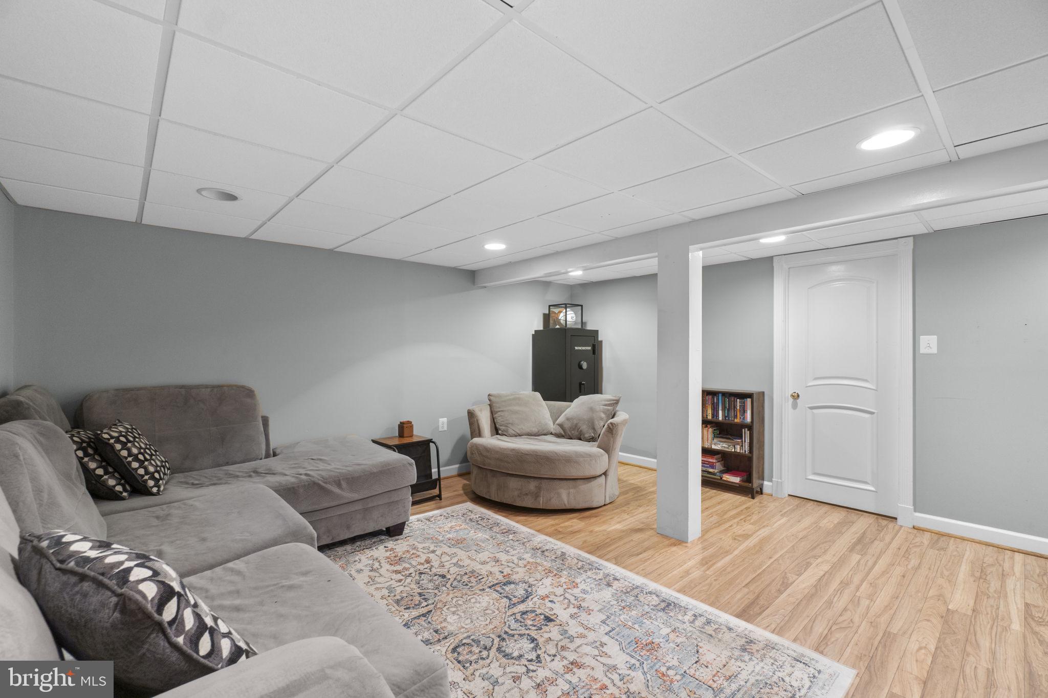 HILLSDALE - Residential