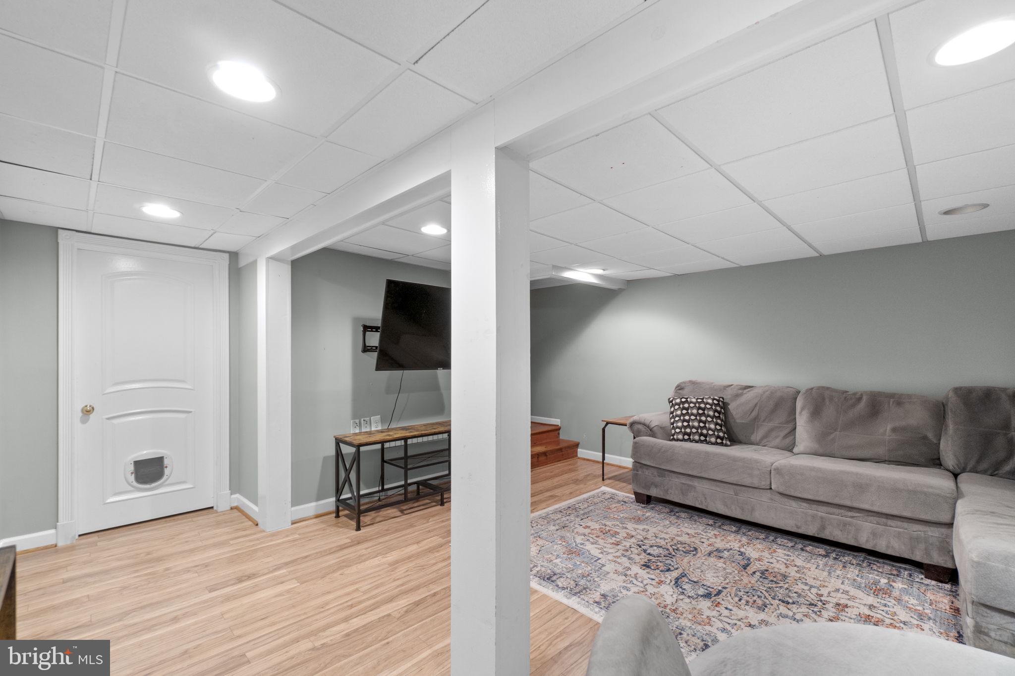 HILLSDALE - Residential