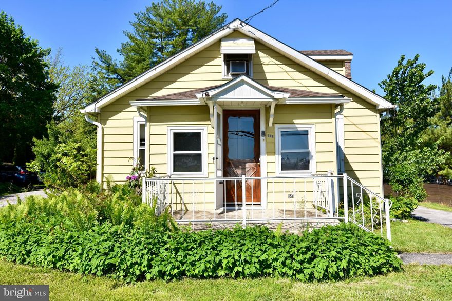 Opportunity knocks in Unionville-Chadds Ford School District! This charming 2-bedroom, 1-bath bungalow offers the best chance to get into this award-winning district for under $300K. Hardwood floors flow through the living room, and the home features two additional upstairs rooms—perfect for future expansion if you raise the roof (township approved!). Built by hand in 1948, this home sits on a lovely, walkable lot with two sunrooms, a long detached garage, new roof, and plenty of potential. Bring your vision and add sweat equity for huge upside. Just minutes to downtown Kennett Square, the Village of Unionville, and walkable to Unionville Middle and High Schools—not to mention local favorites like Sovana Bistro and Landhope Farms. Sold as-is. Don’t miss this rare opportunity to create your oasis in one of Chester County’s most sought-after communities.