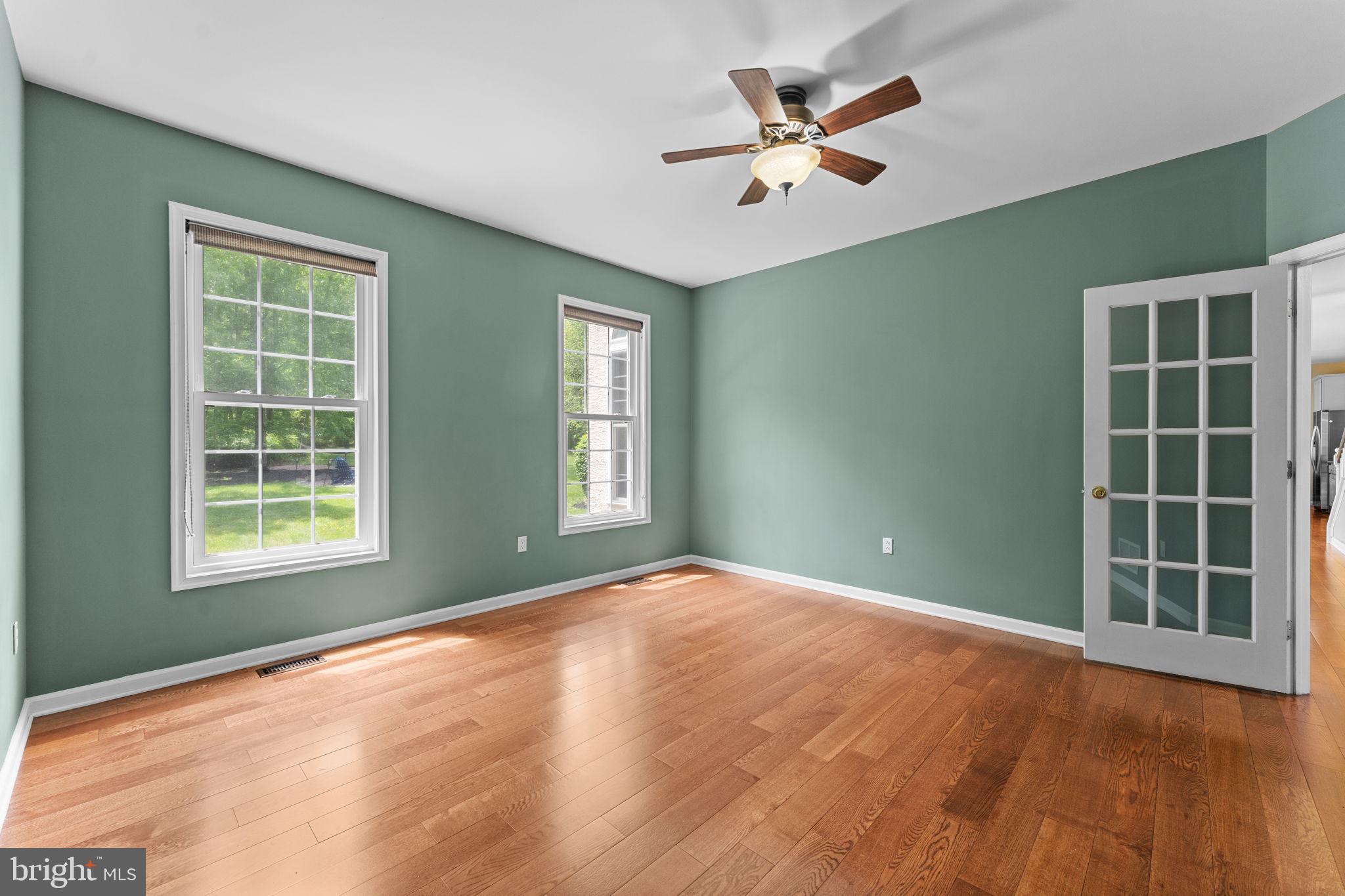 WILLISTOWN ACRES - Residential