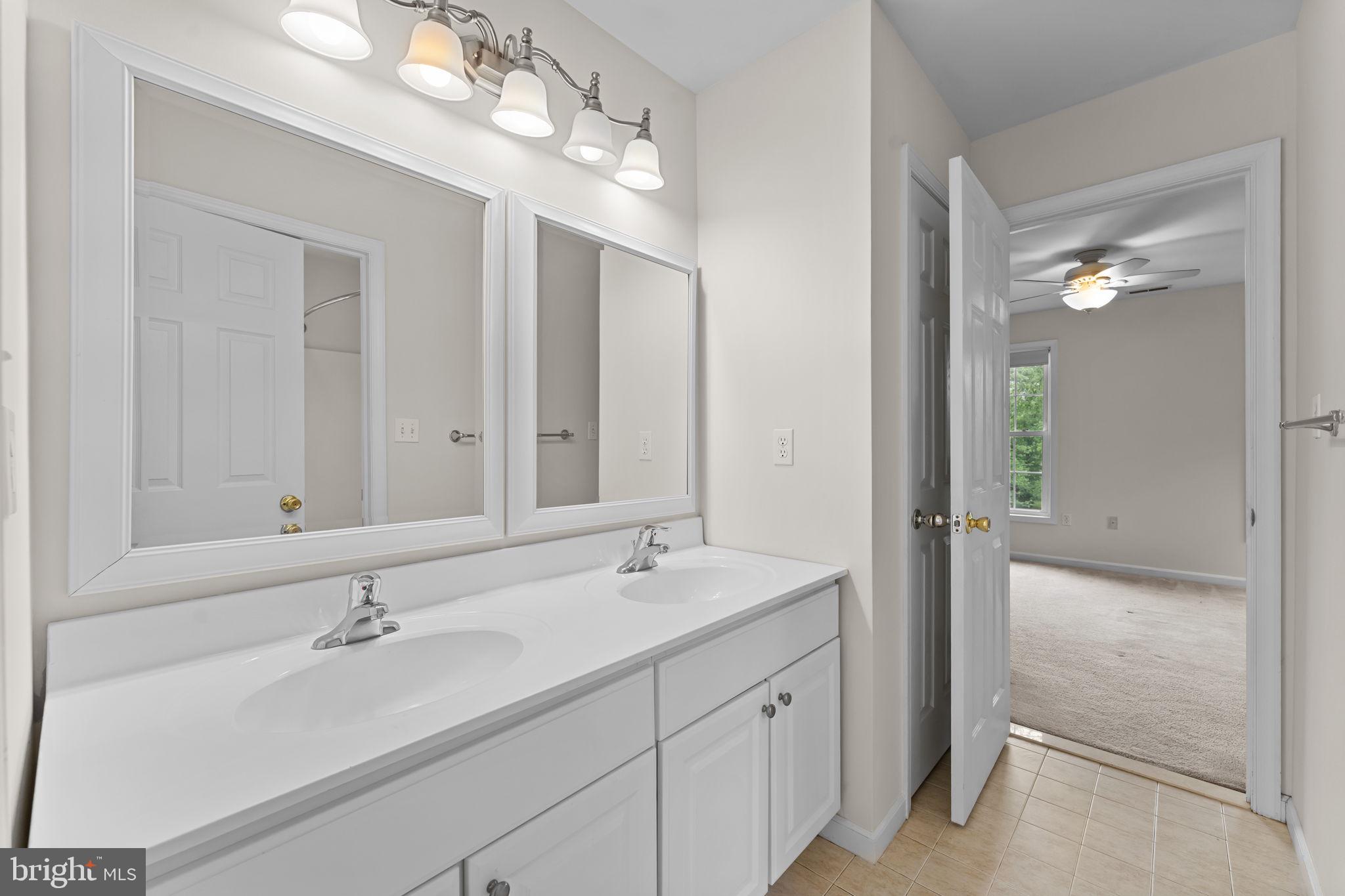 WILLISTOWN ACRES - Residential